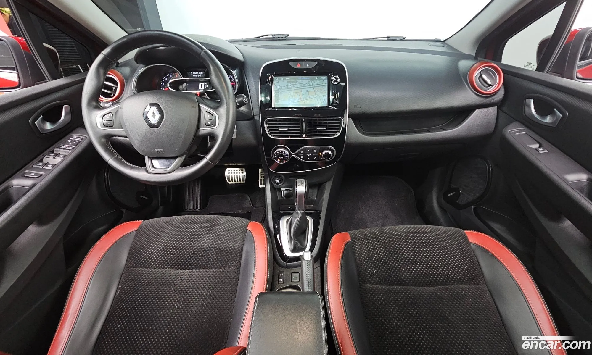 Renault Korea (Samsung) Clio 2019 — 19