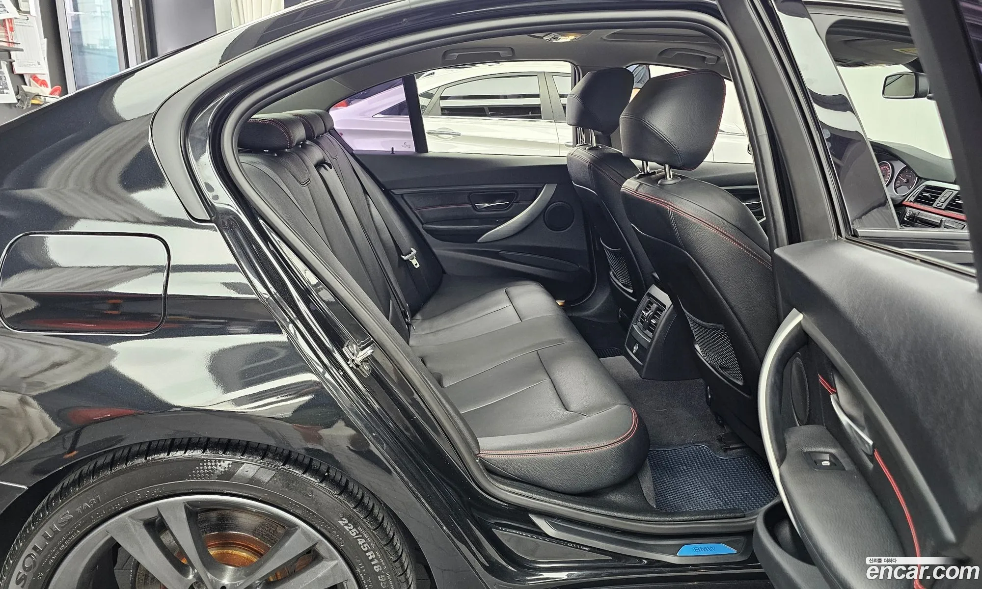 BMW 3 Series 2012 WBA3D3106CF241996 — 7