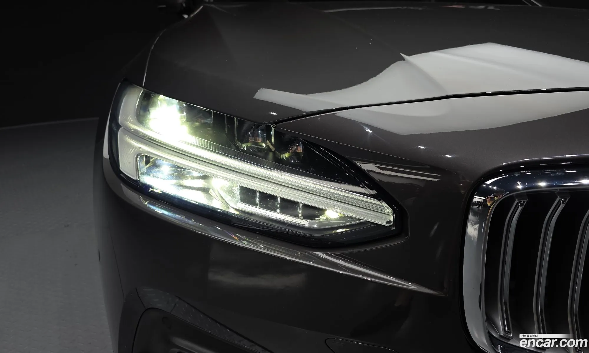 Volvo S90 2021 LVYPT062CNP256985 — 24