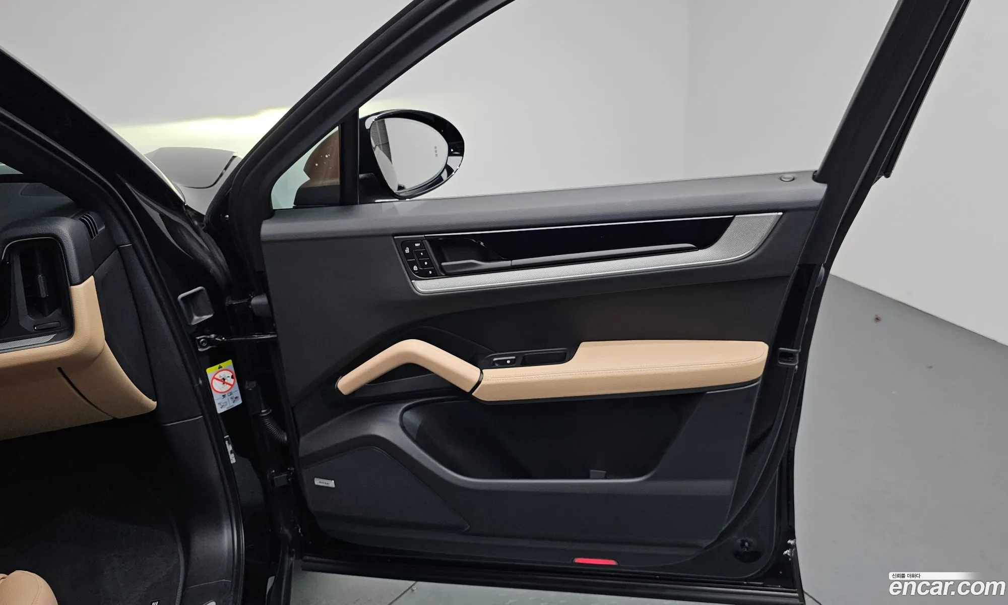 Porsche Cayenne 2025 WP1BA29Y2SDA55392 — 11