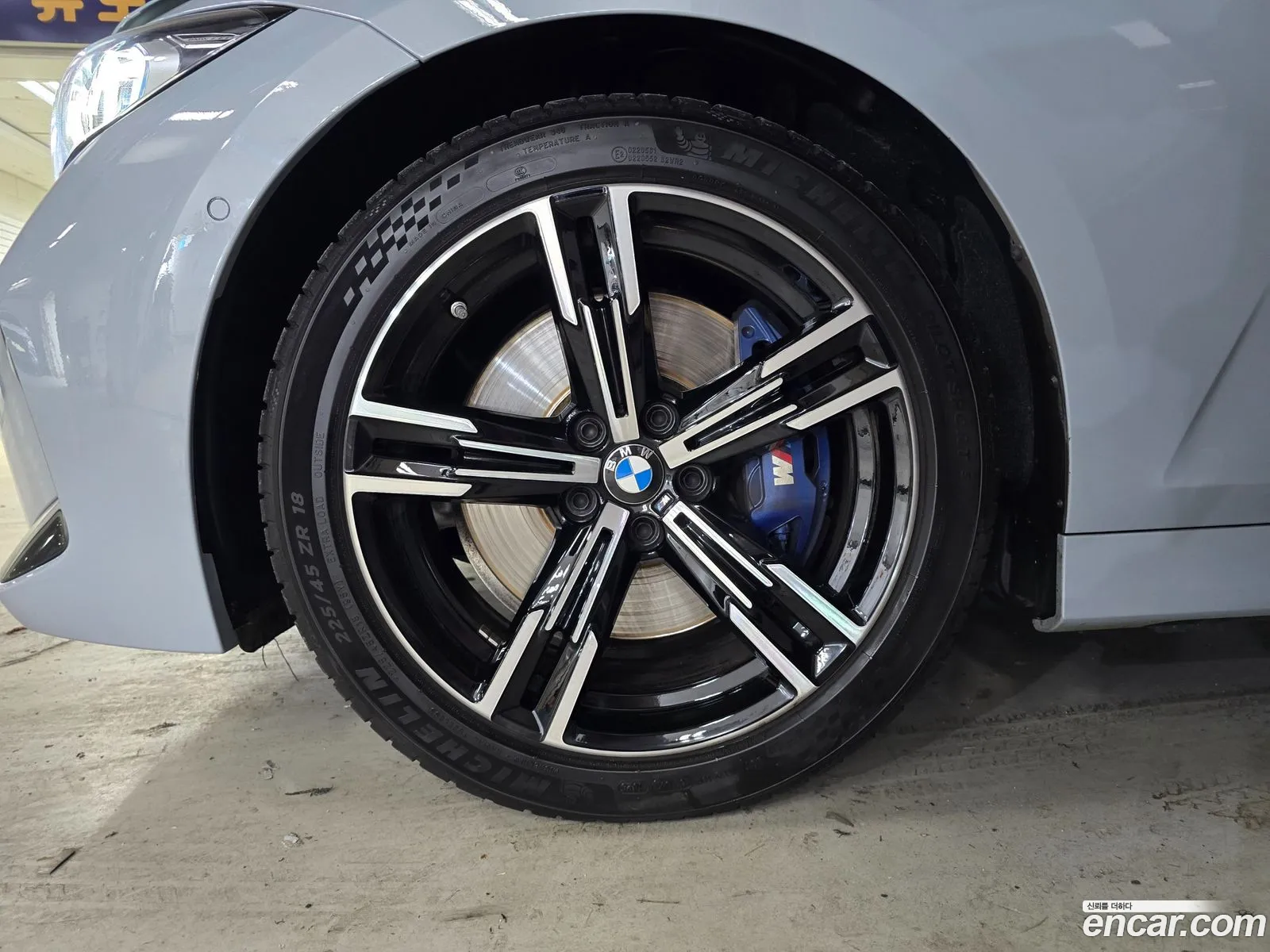 BMW 3 Series 2023 — 8