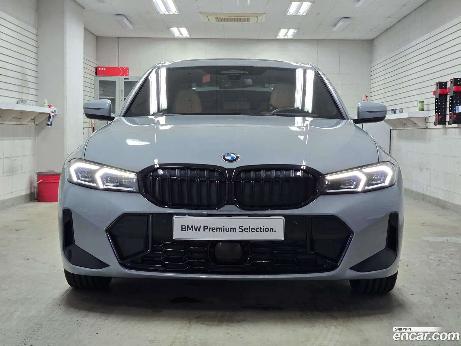 BMW 3 Series 2023 — 12
