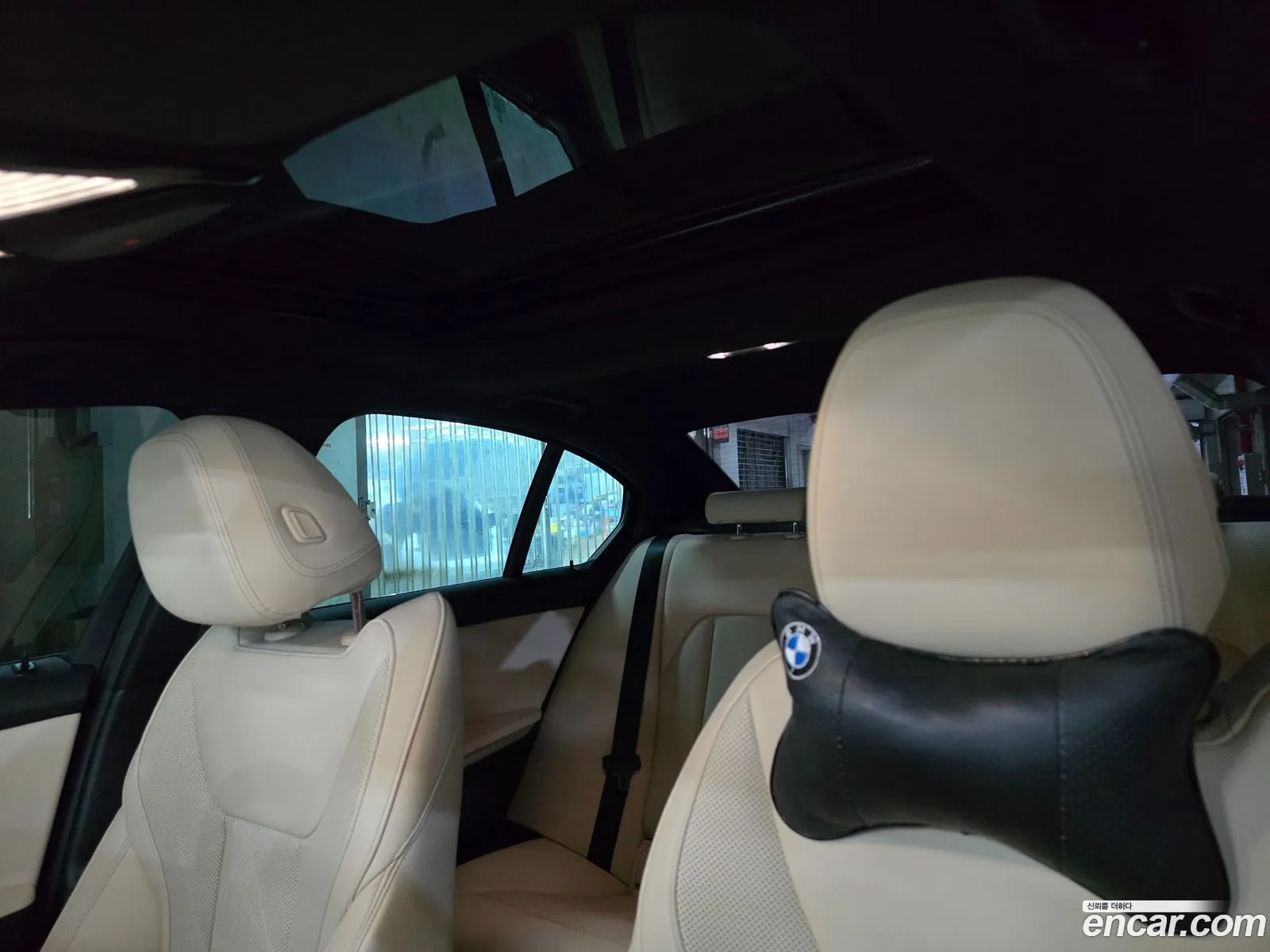 BMW 3 Series 2023 — 9