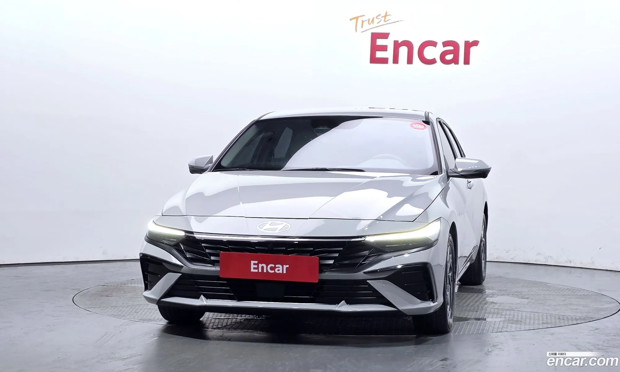 Hyundai Elantra 2023 — 20