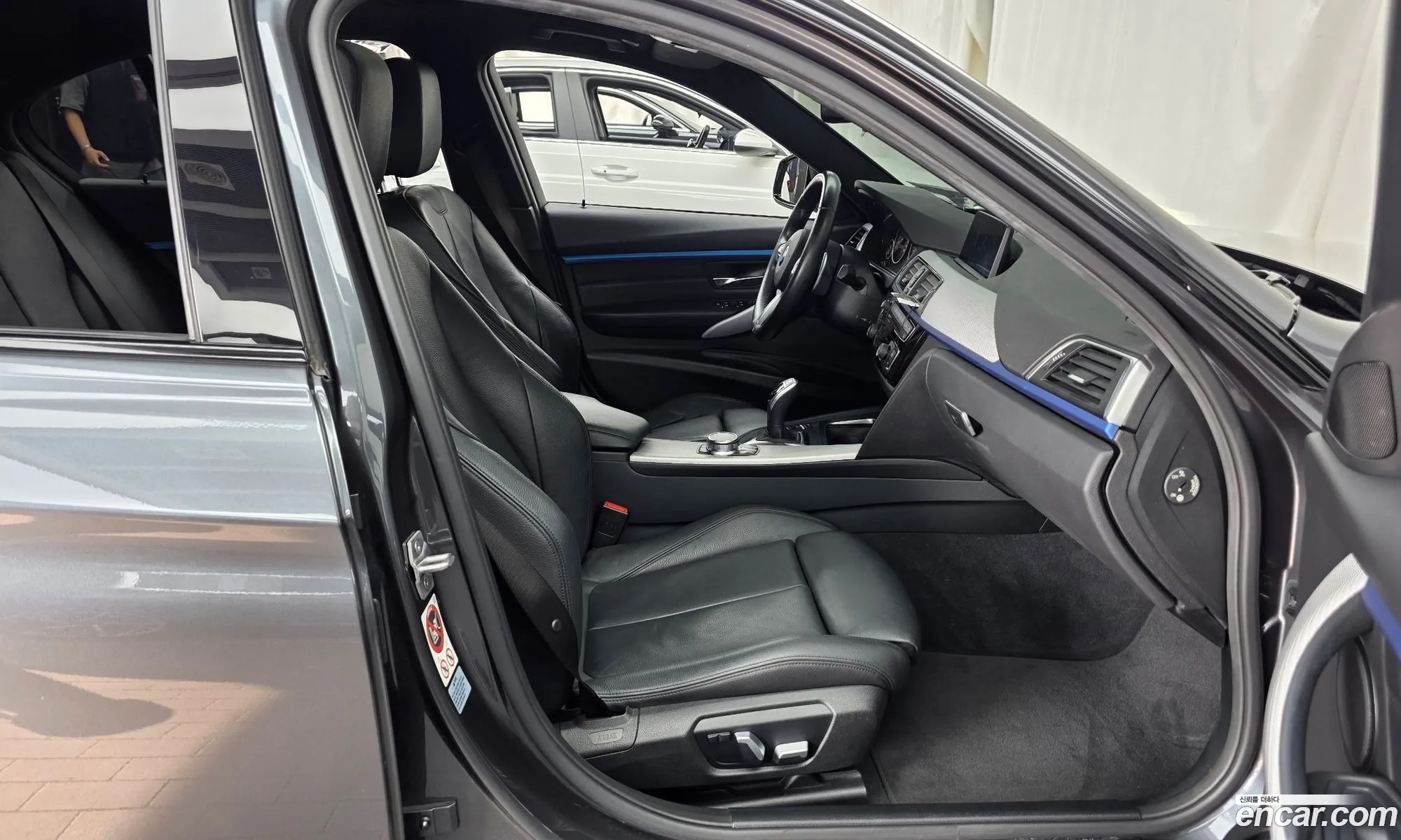 BMW 3 Series 2017 WBA8B9108HK705092 — 3