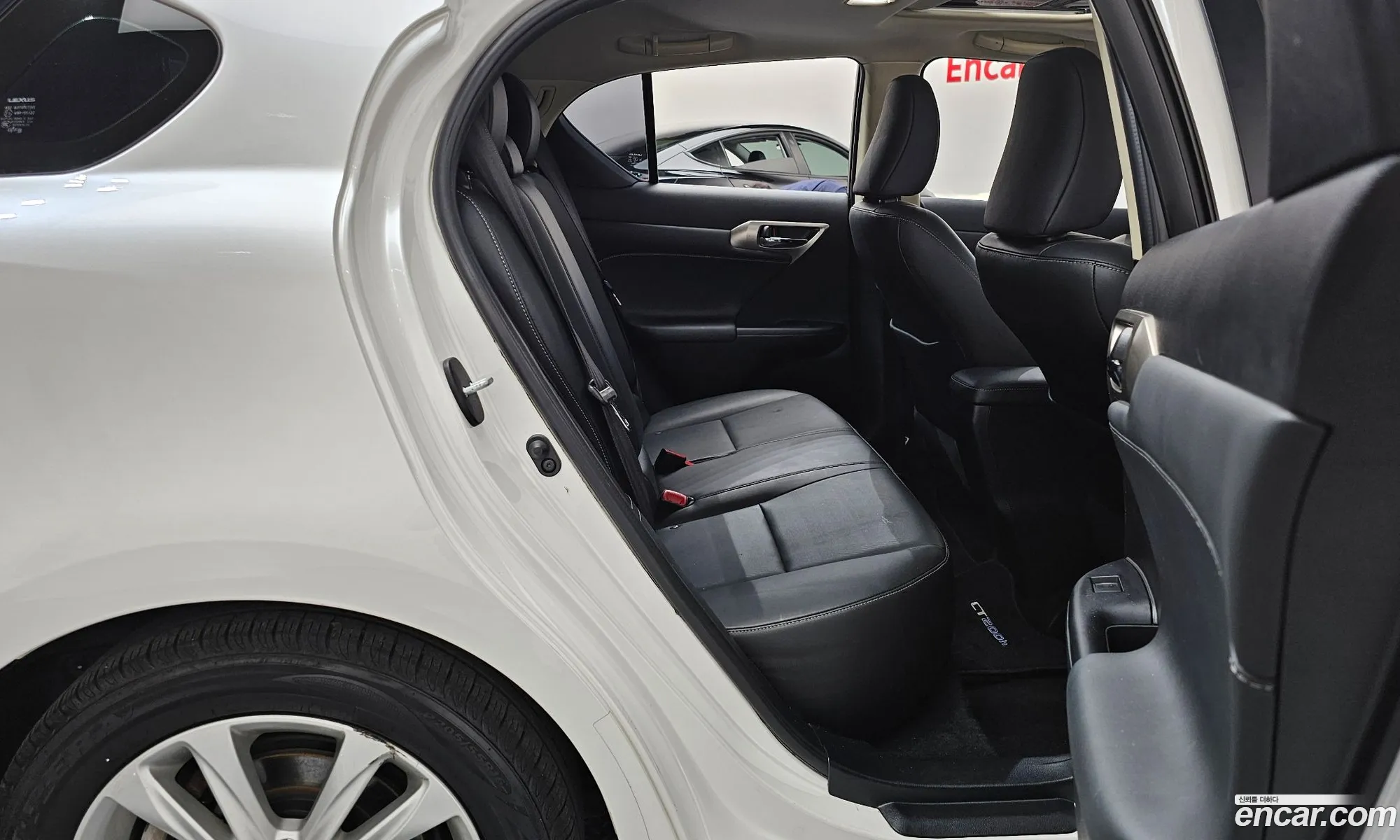Lexus CT200h