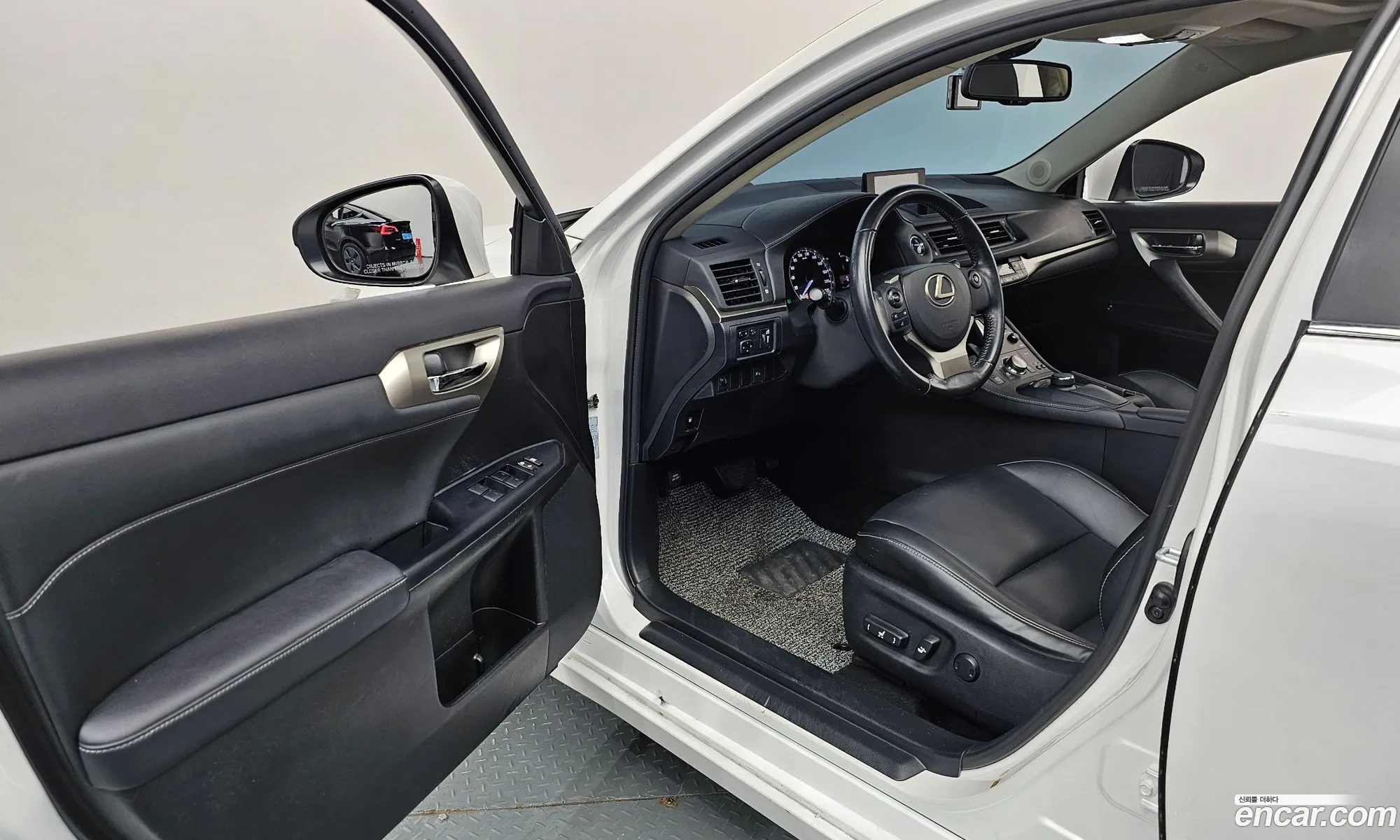Lexus CT200h
