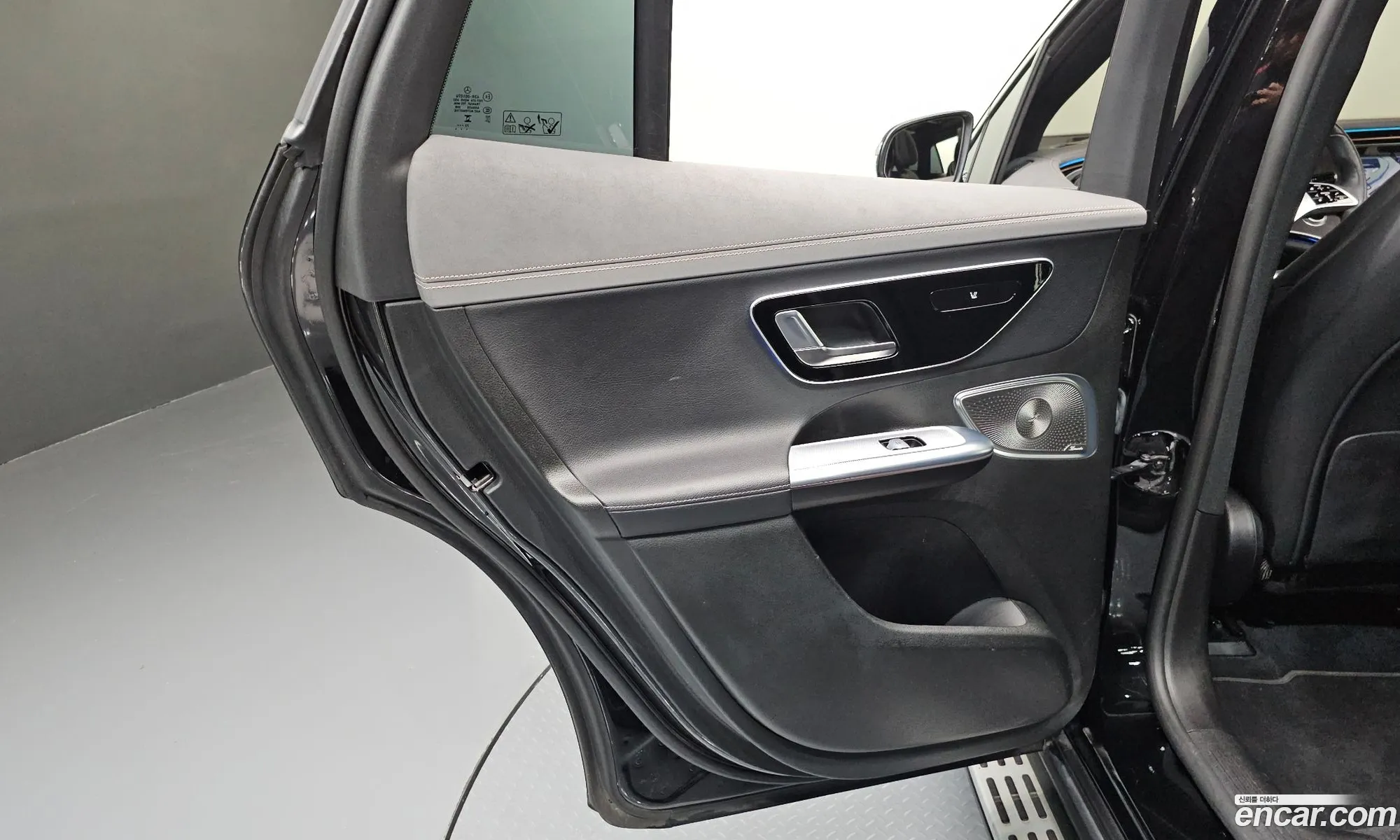 Mercedes-Benz EQE SUV X294 2023 — 14