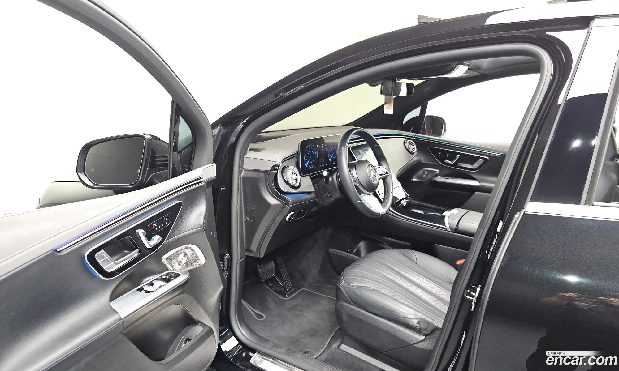 Mercedes-Benz EQE SUV X294 2023 — 12