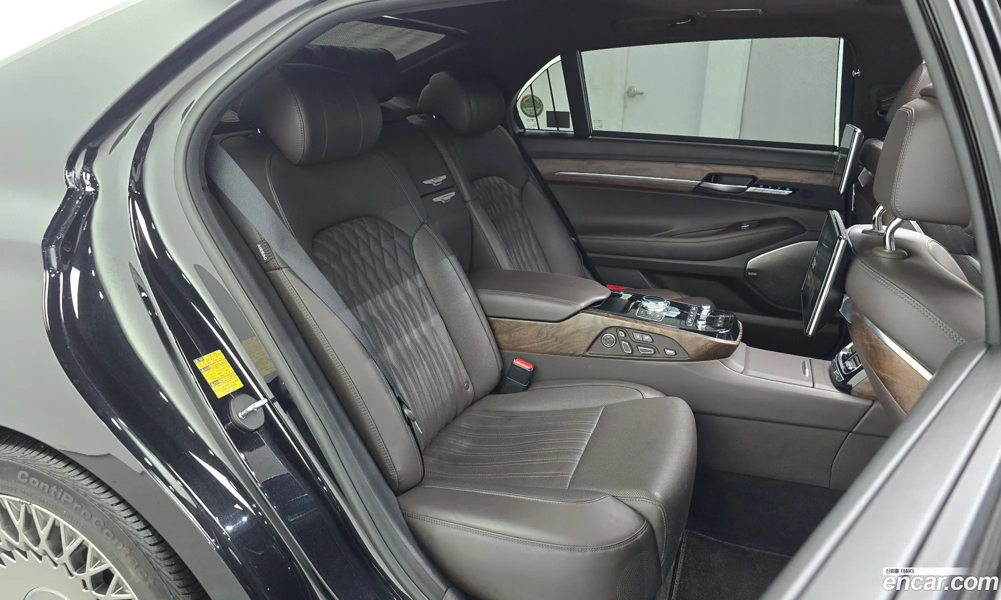 Genesis G90 2020 — 26