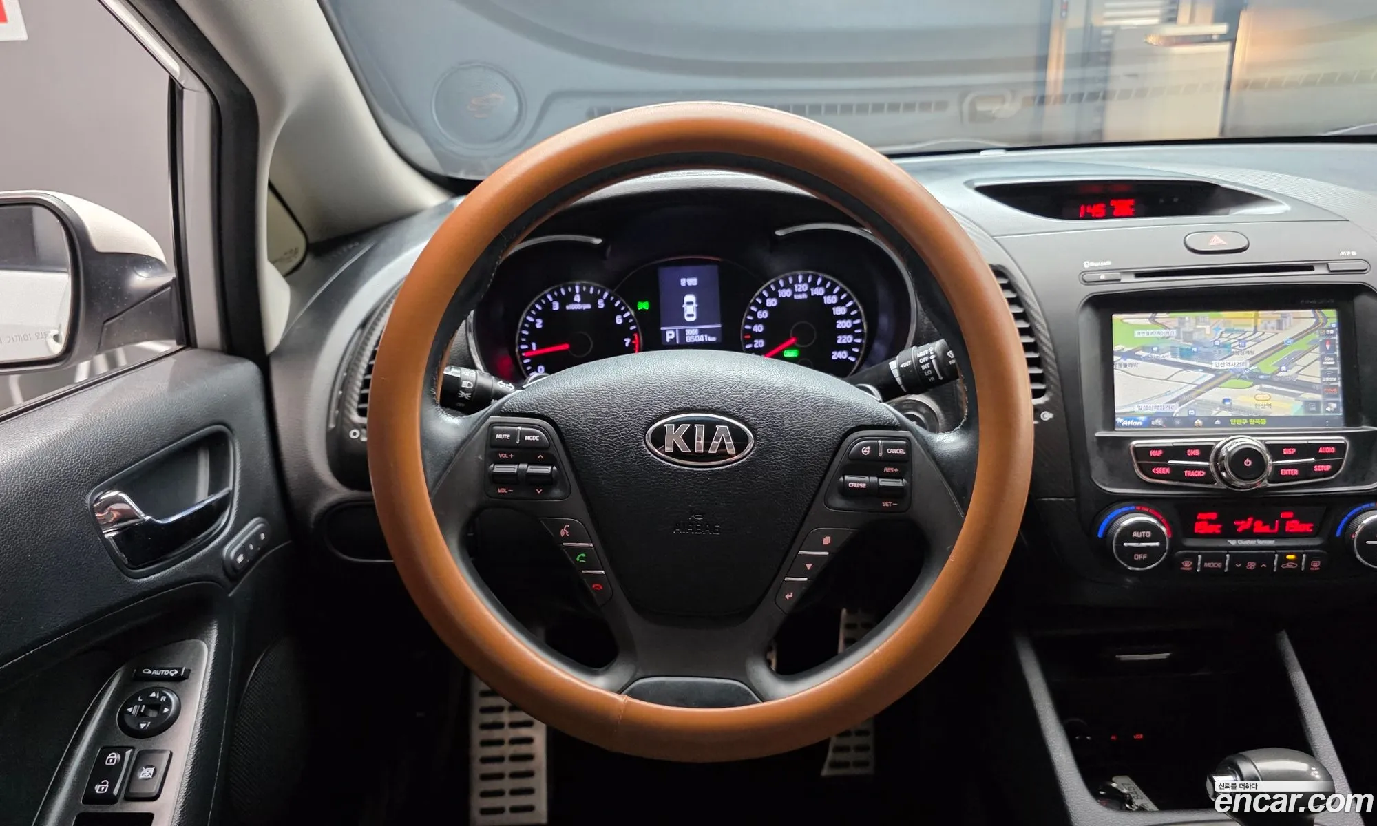 Kia K3 2012 — 8