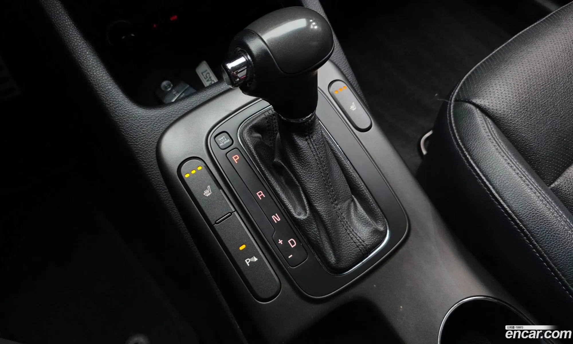 Kia K3 2012 — 29