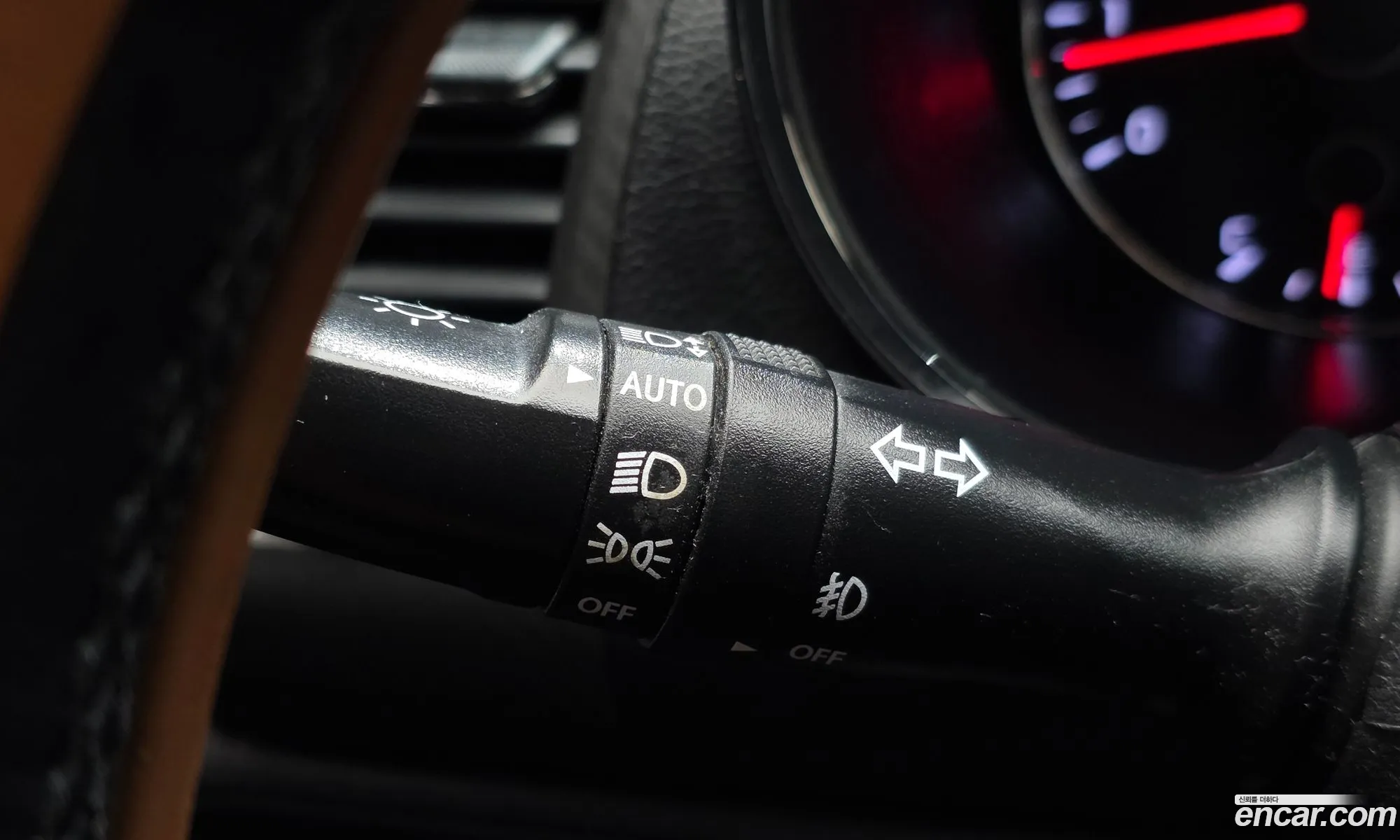 Kia K3 2012 — 2