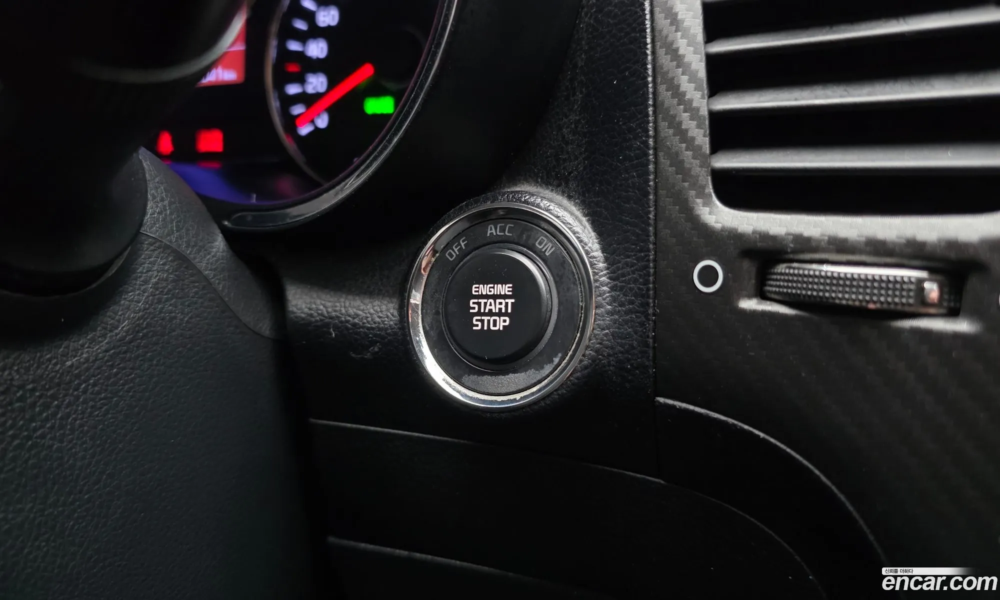 Kia K3 2012 — 17
