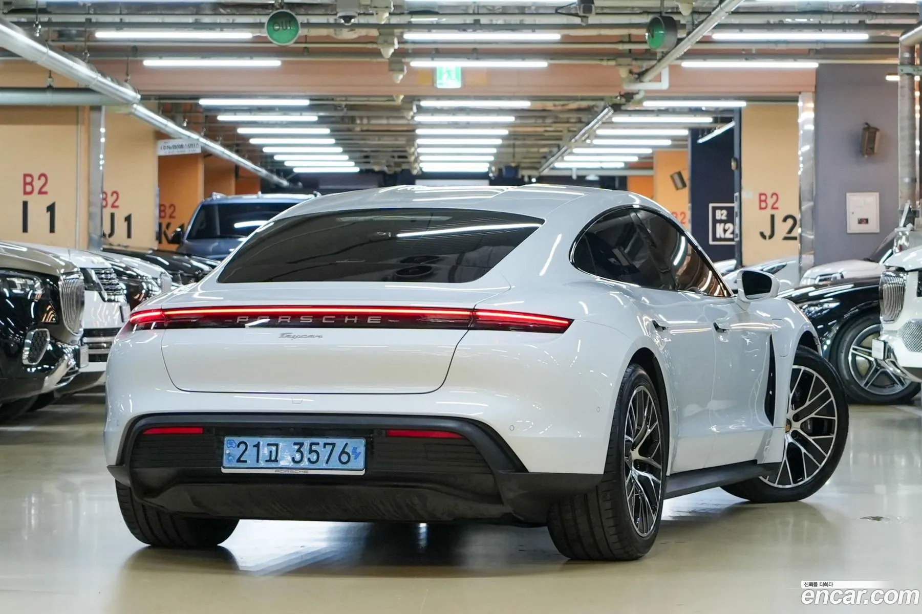 Porsche Taycan 2022 — 5