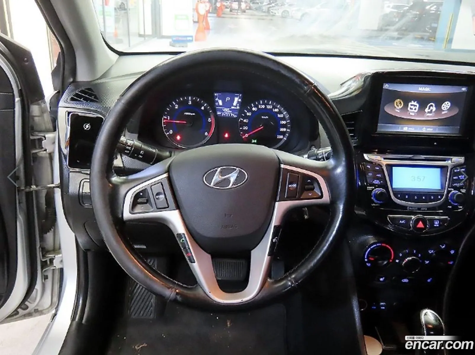 Hyundai Accent 2014 — 13