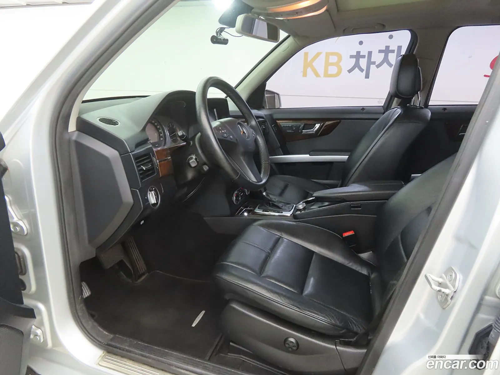 Mercedes-Benz GLK-Class X204 2011 — 12