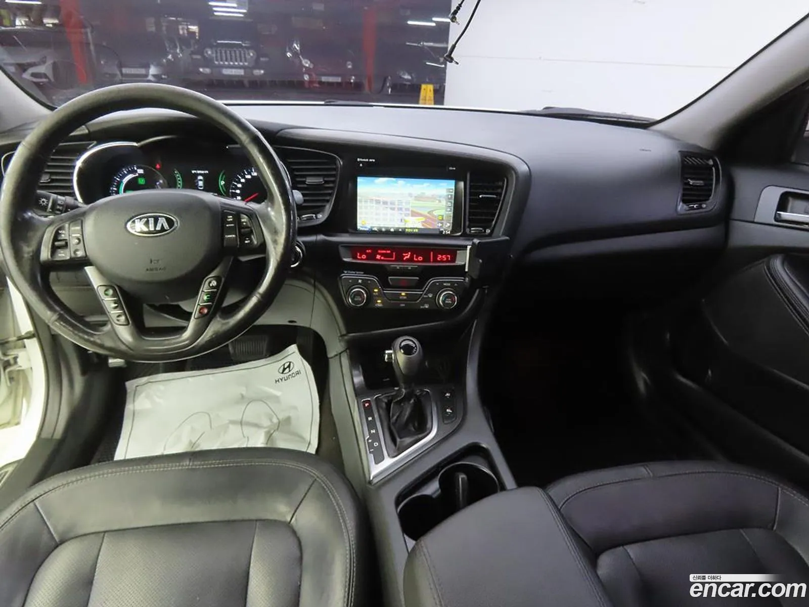 Kia K5 Hybrid 2013 — 15