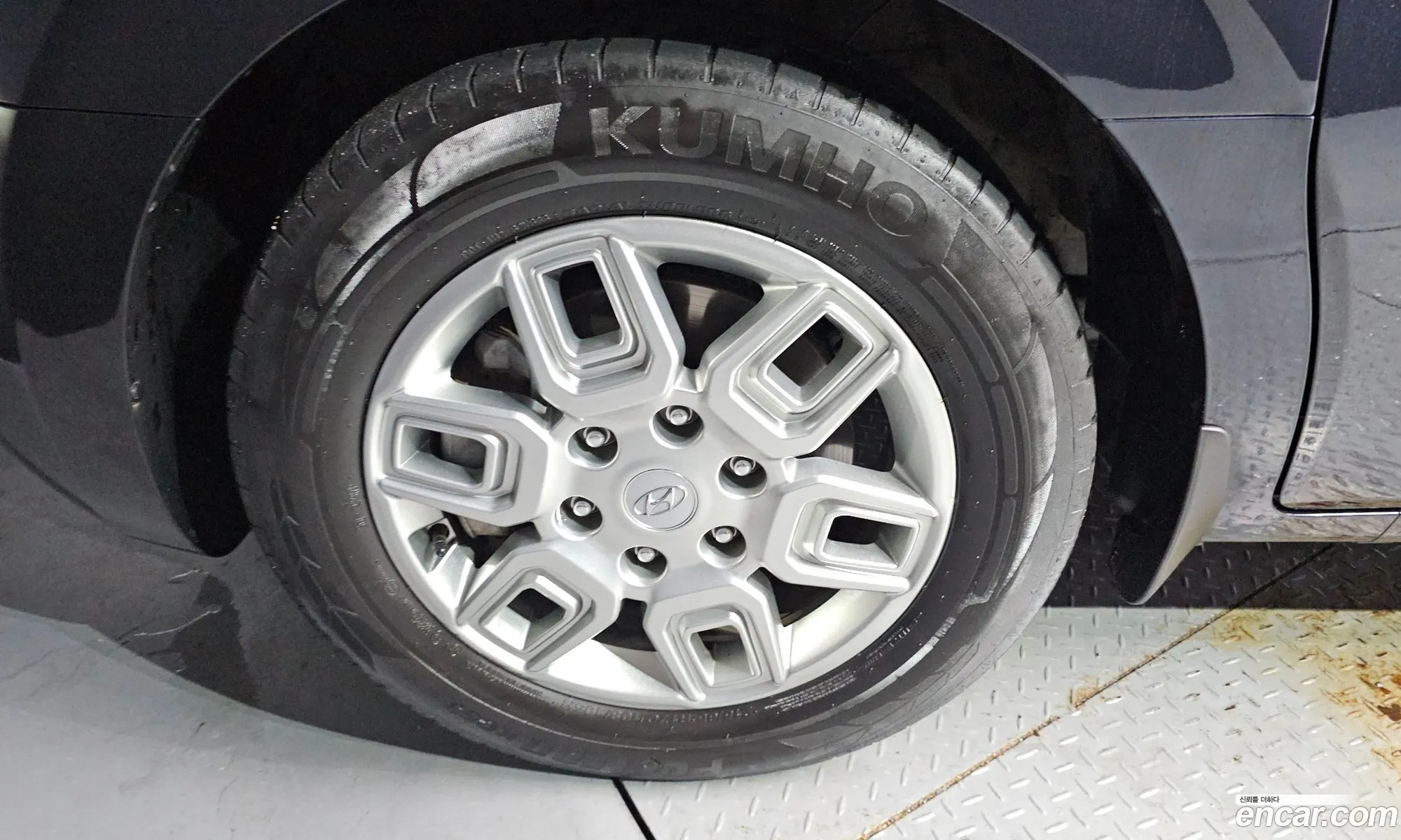 Hyundai Staria 2023 — 12