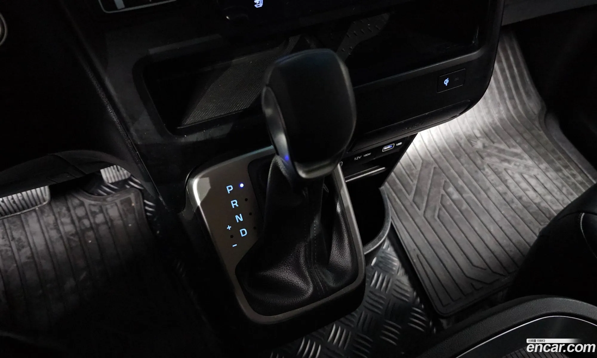 Hyundai Staria 2023 — 13