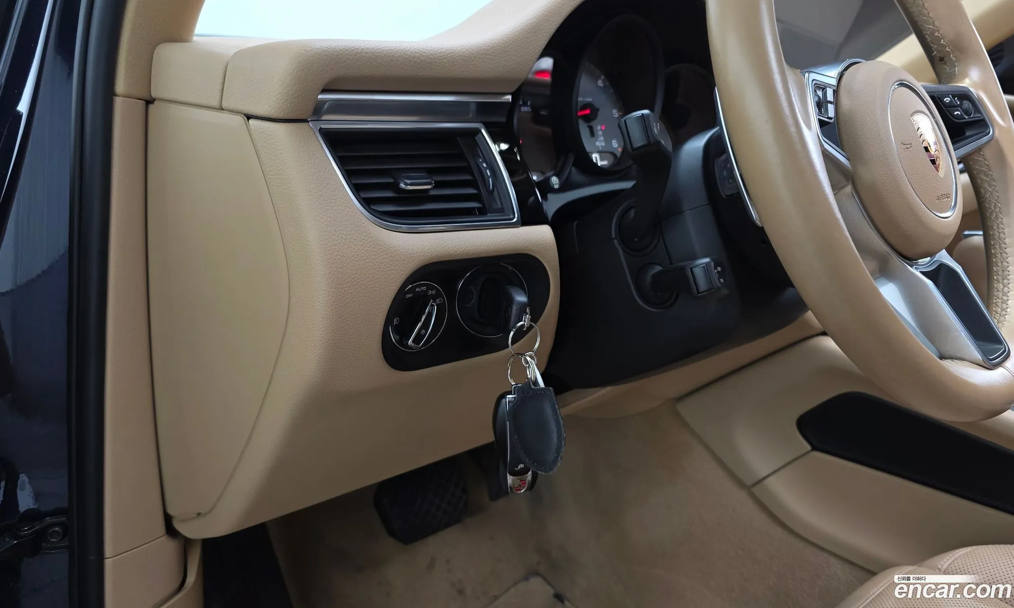 Porsche Macan 2016 WP1AD2953HLB70252 — 5