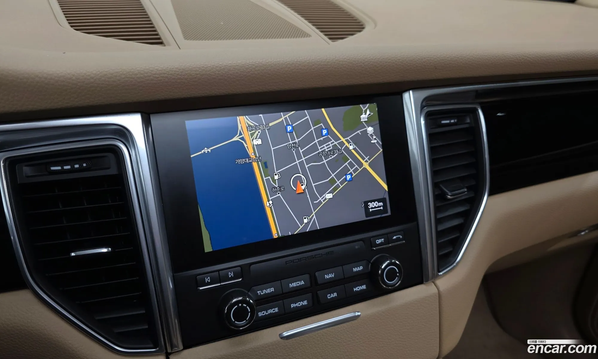 Porsche Macan 2016 WP1AD2953HLB70252 — 11