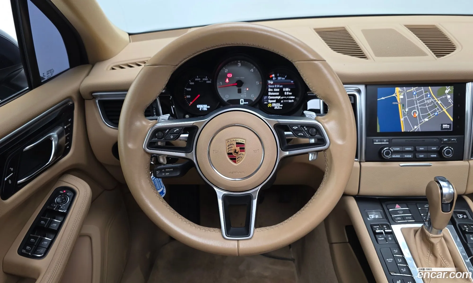Porsche Macan 2016 WP1AD2953HLB70252 — 10