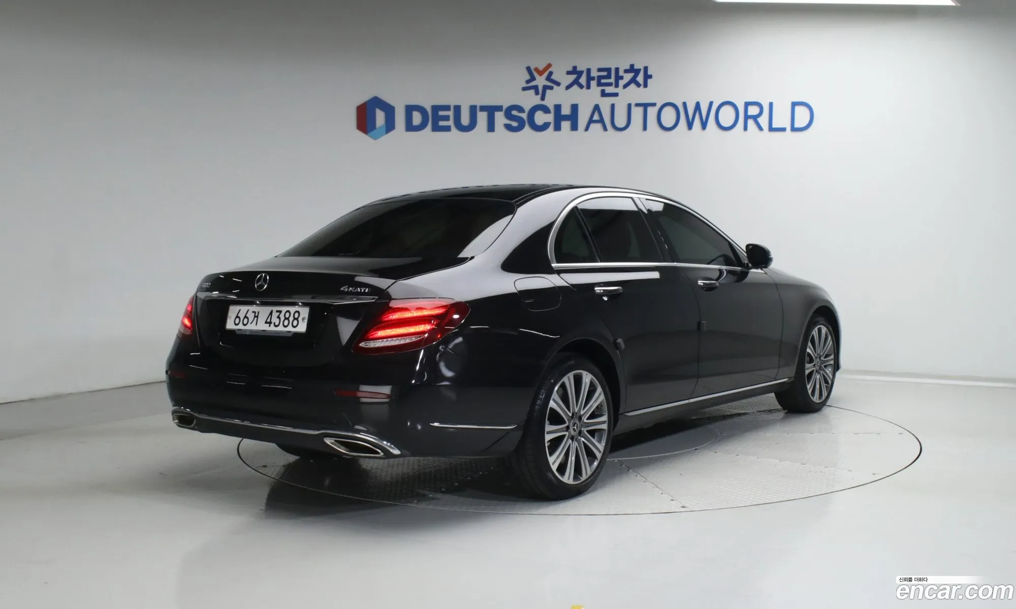 Mercedes-Benz E-Class W213 2018 — 11