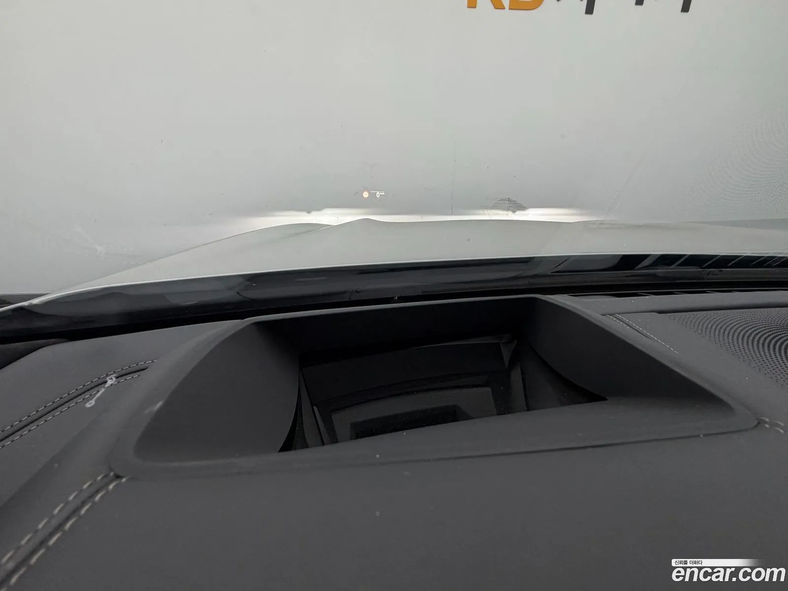 BMW 8 Series 2025 — 9