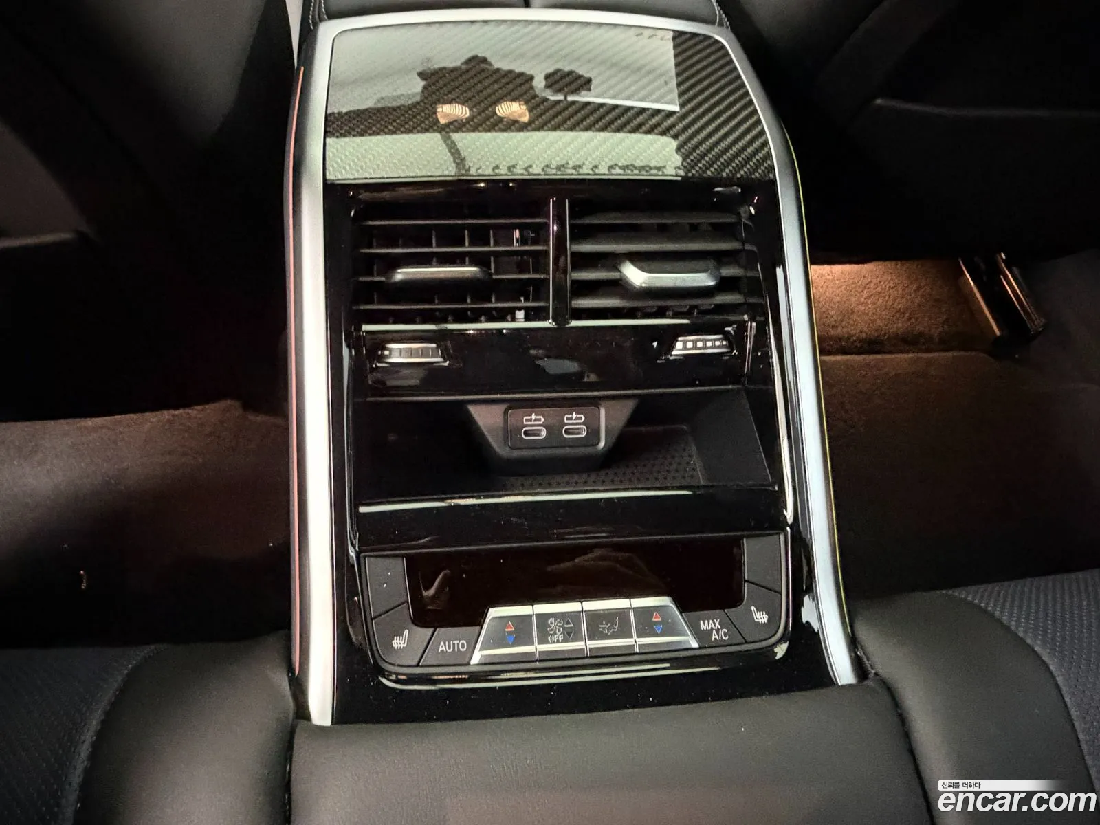 BMW 8 Series 2025 — 8