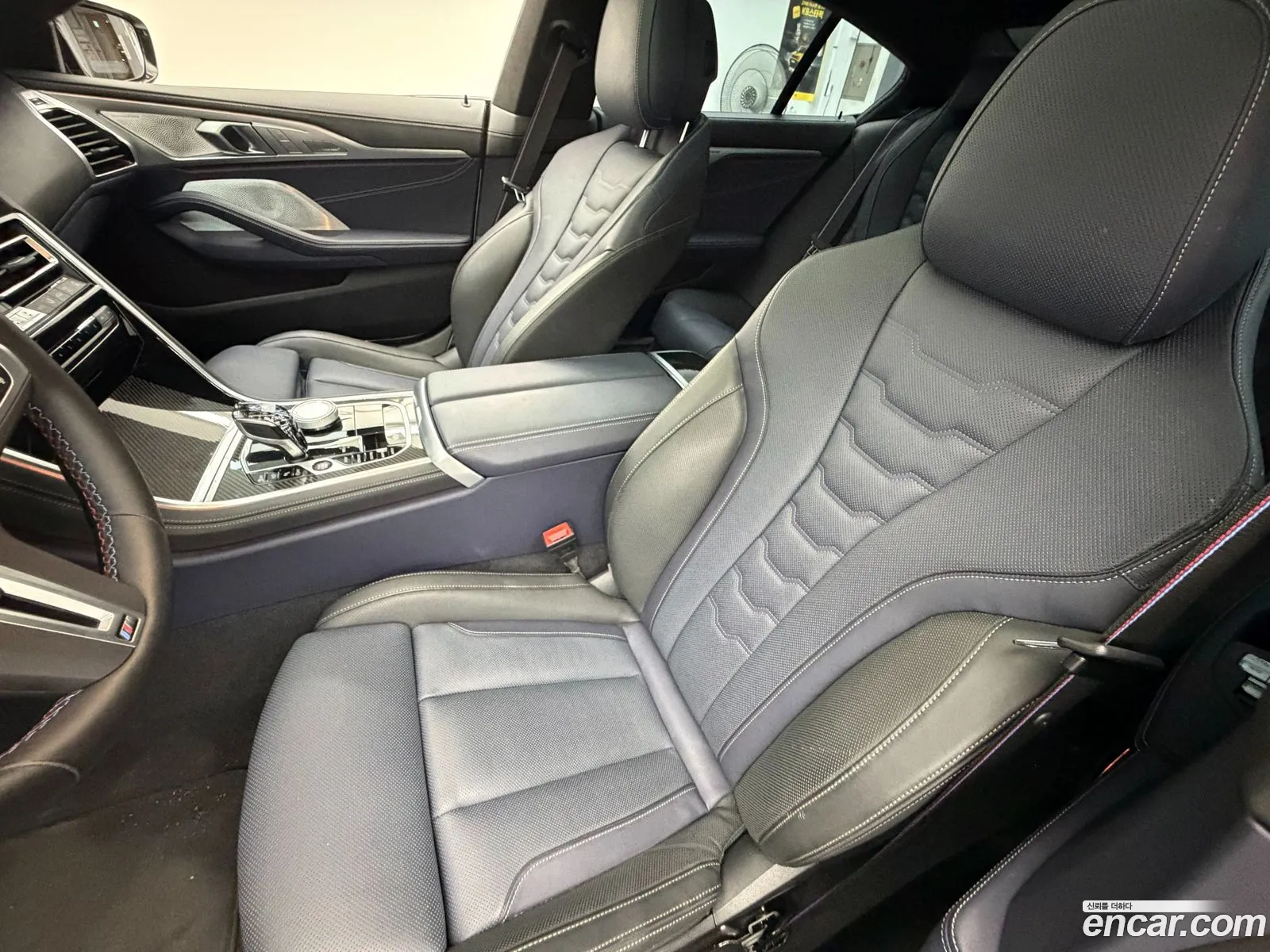 BMW 8 Series 2025 — 3