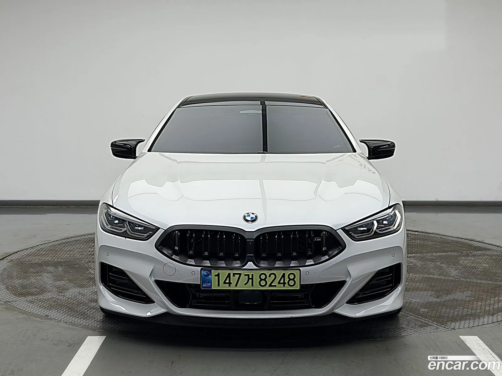 BMW 8 Series 2025 — 11
