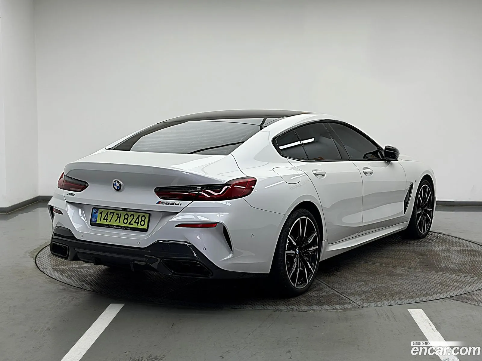 BMW 8 Series 2025 — 6