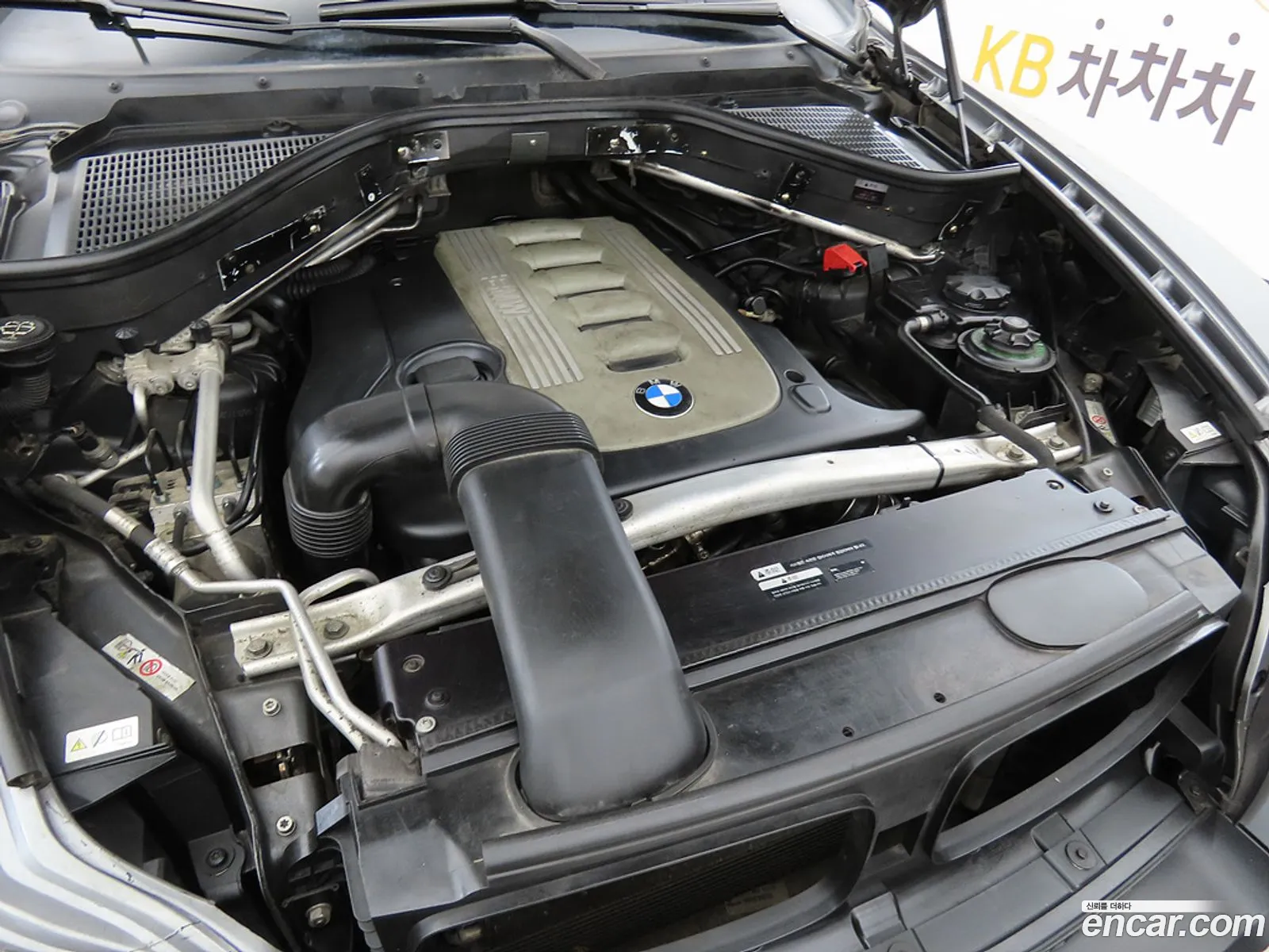 BMW X5 2010 — 20
