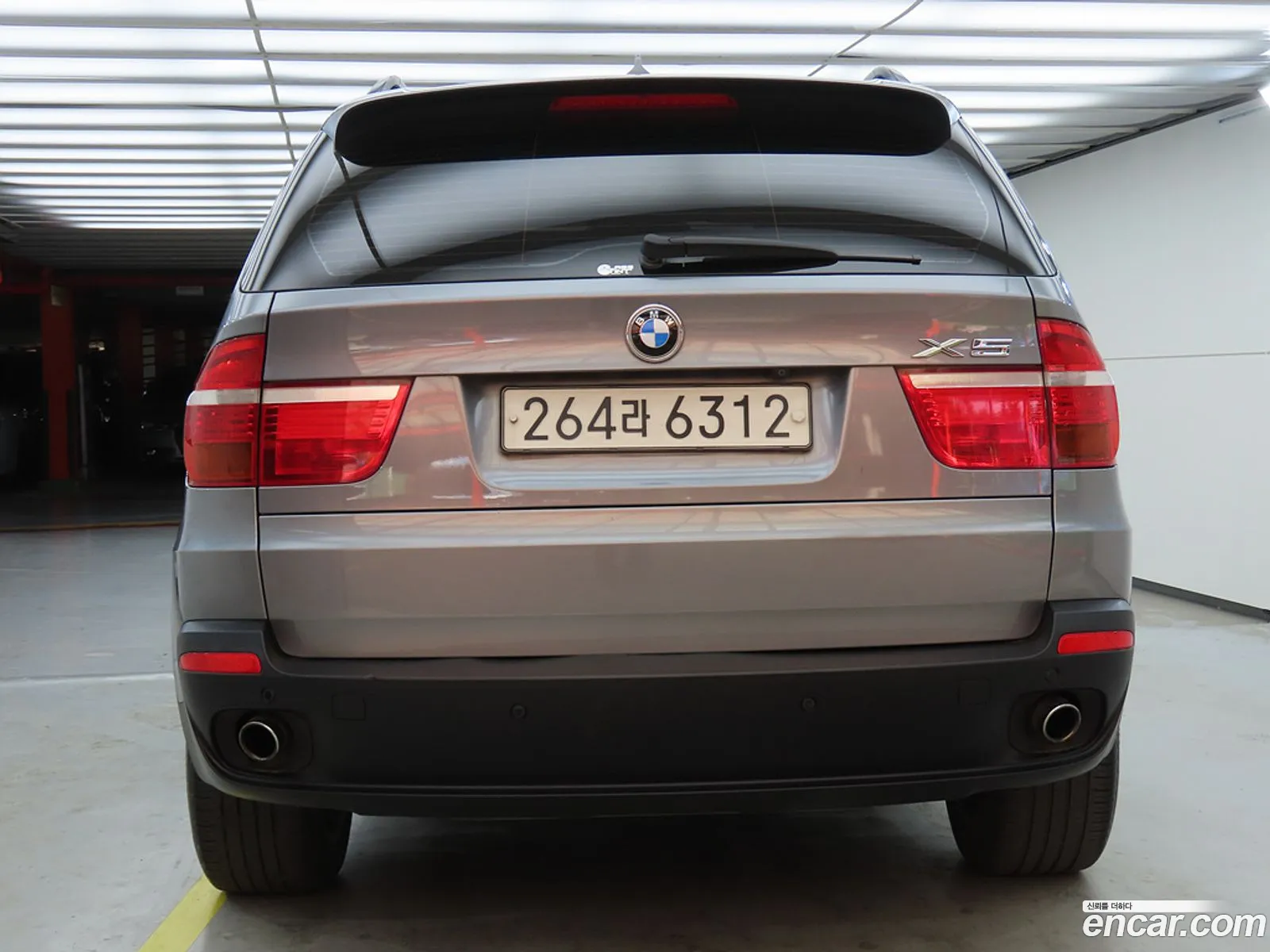 BMW X5 2010 — 18