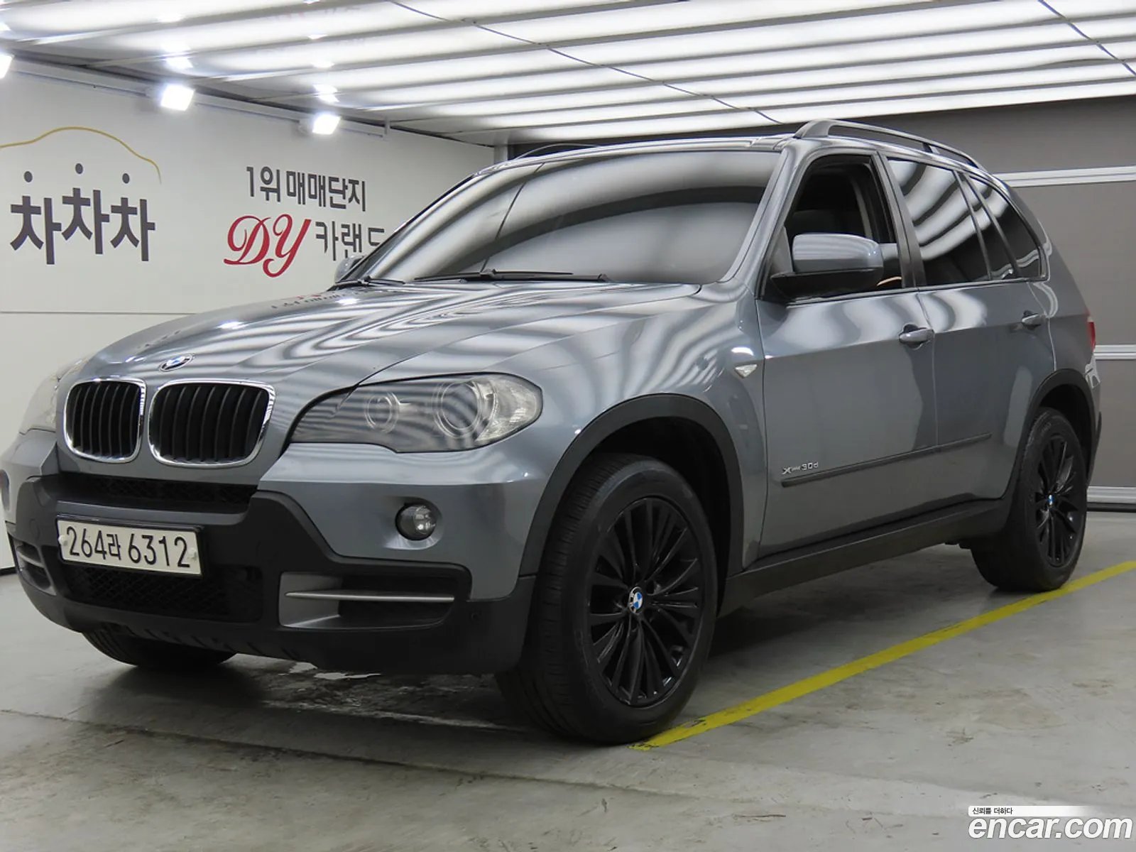 BMW X5 2010 — 17