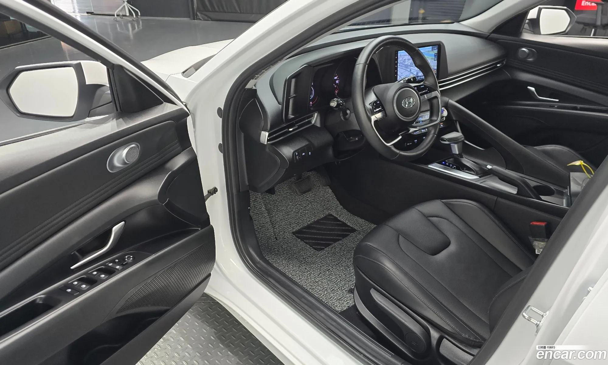 Hyundai Elantra 2020 — 31