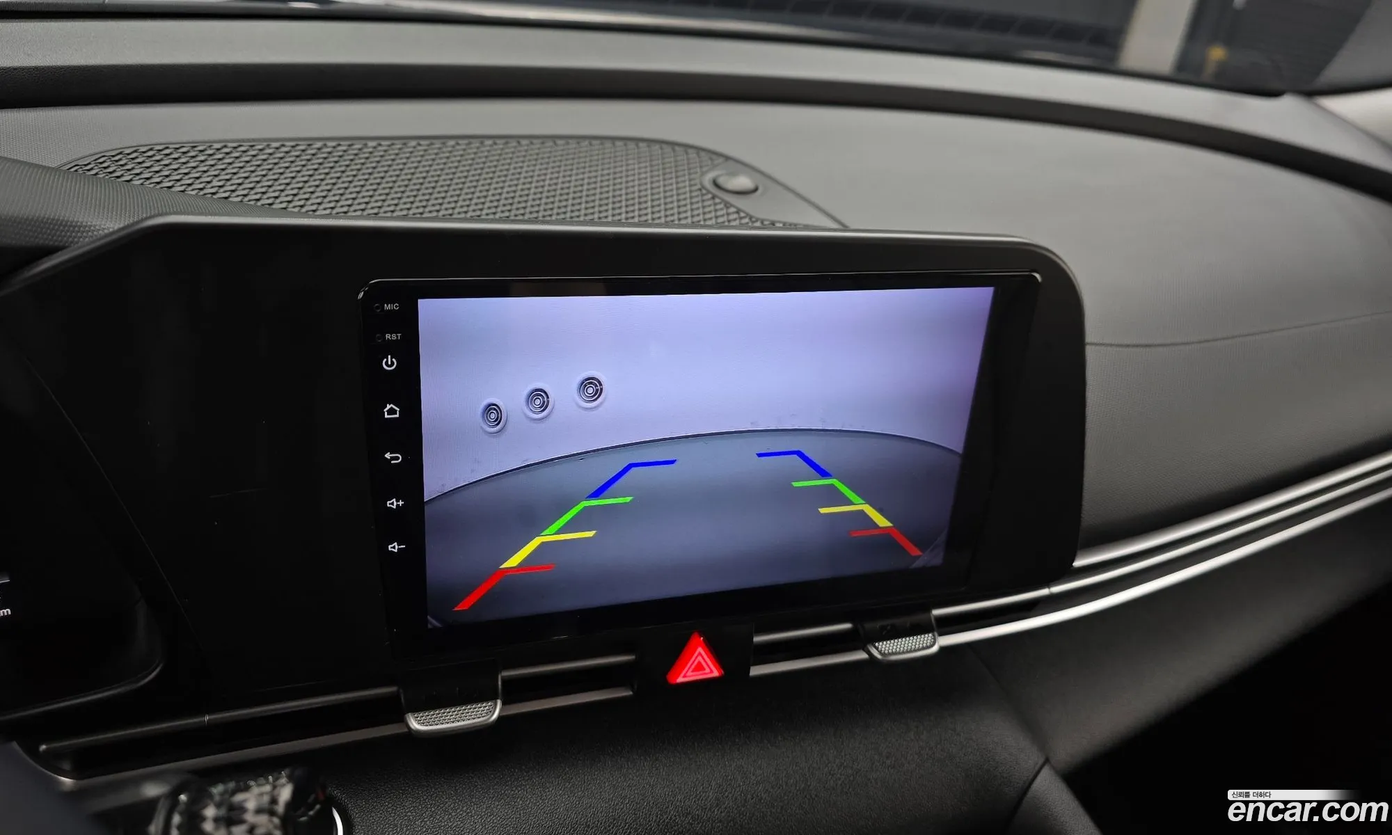 Hyundai Elantra 2020 — 20