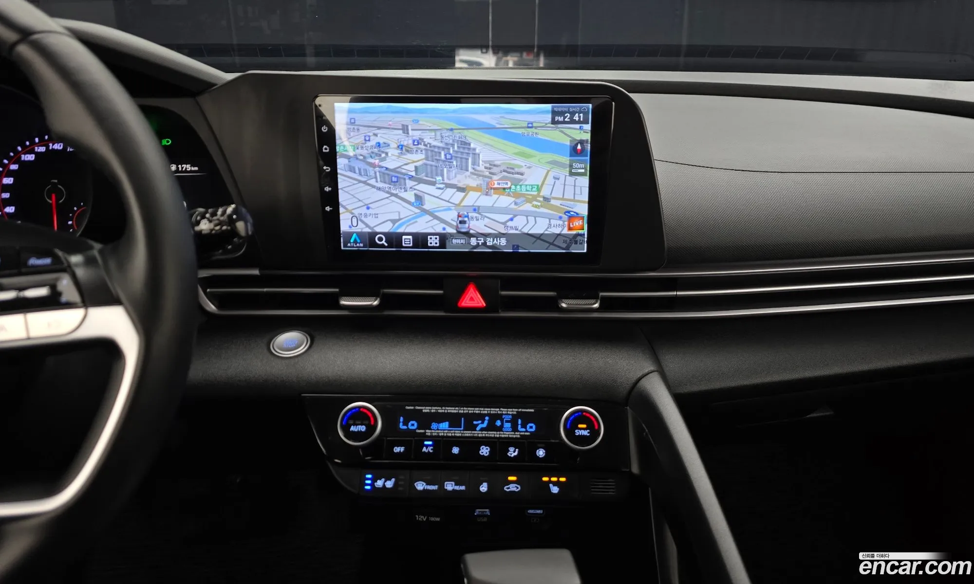 Hyundai Elantra 2020 — 29