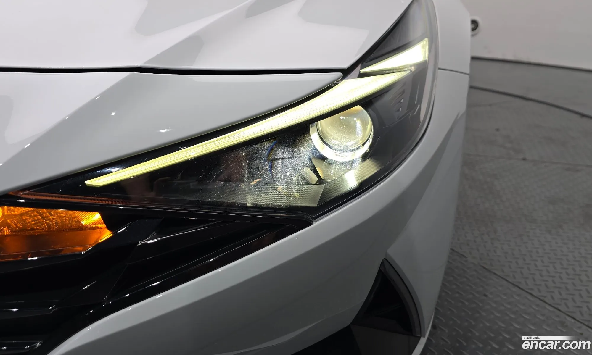 Hyundai Elantra 2020 — 2