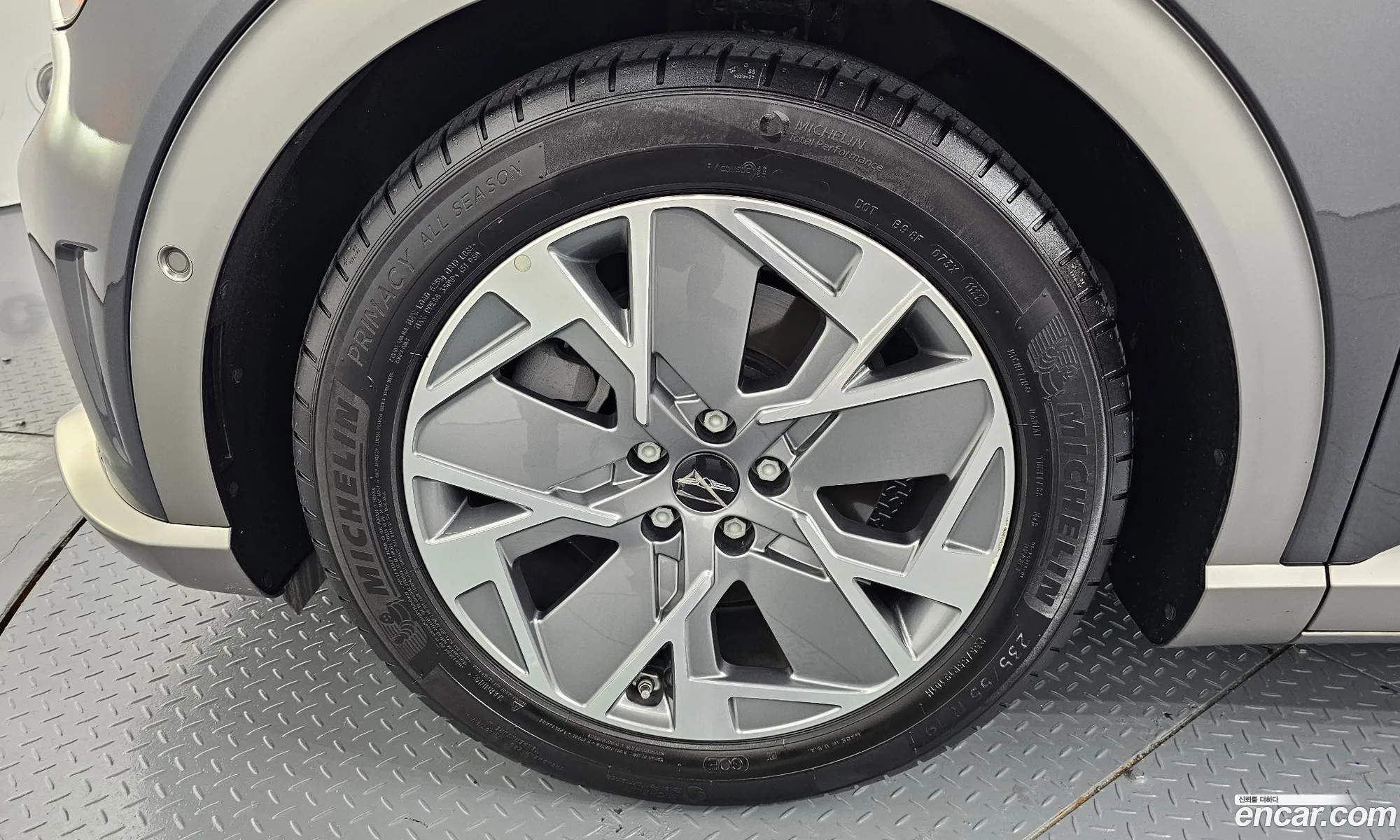 Genesis GV60 2022 — 26