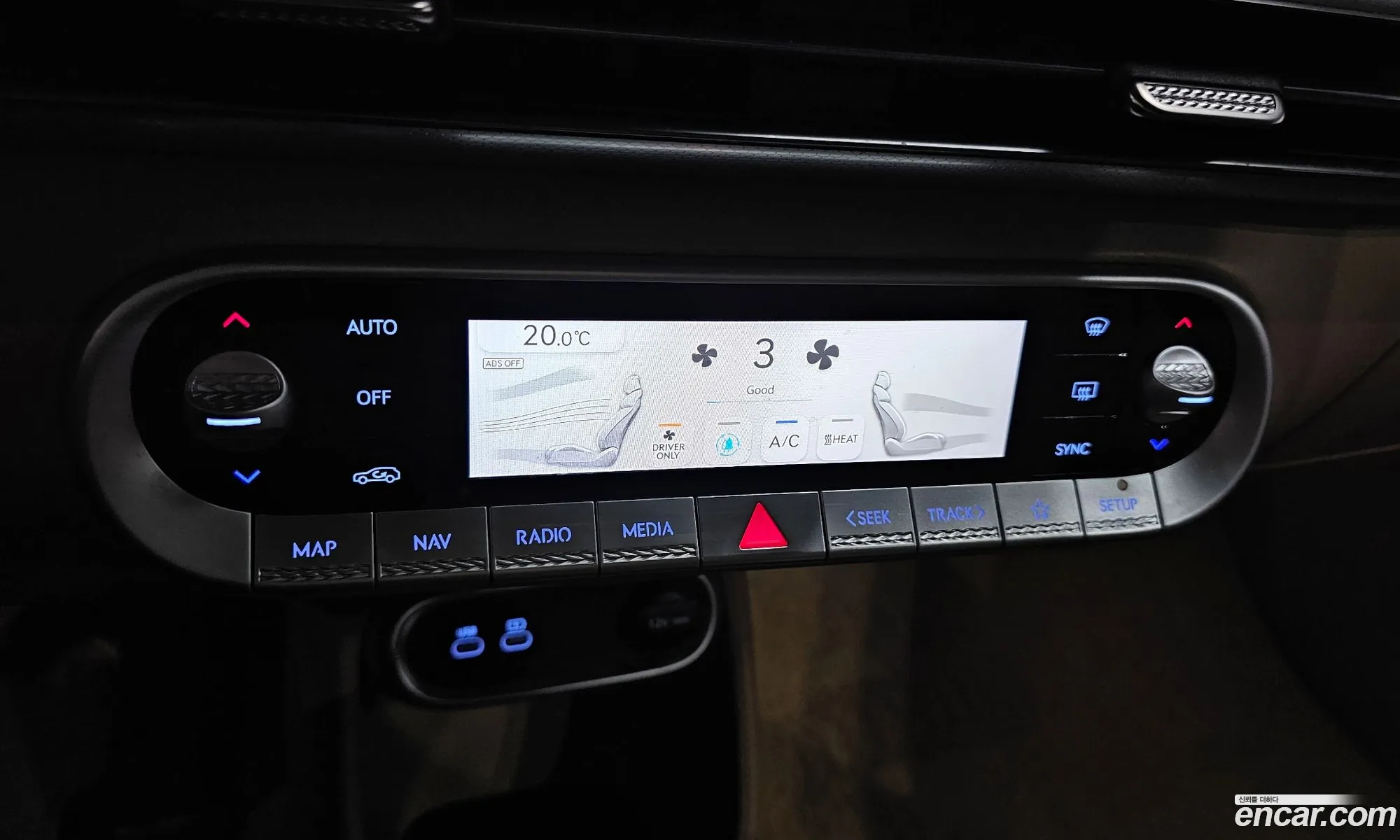 Genesis GV60 2022 — 17