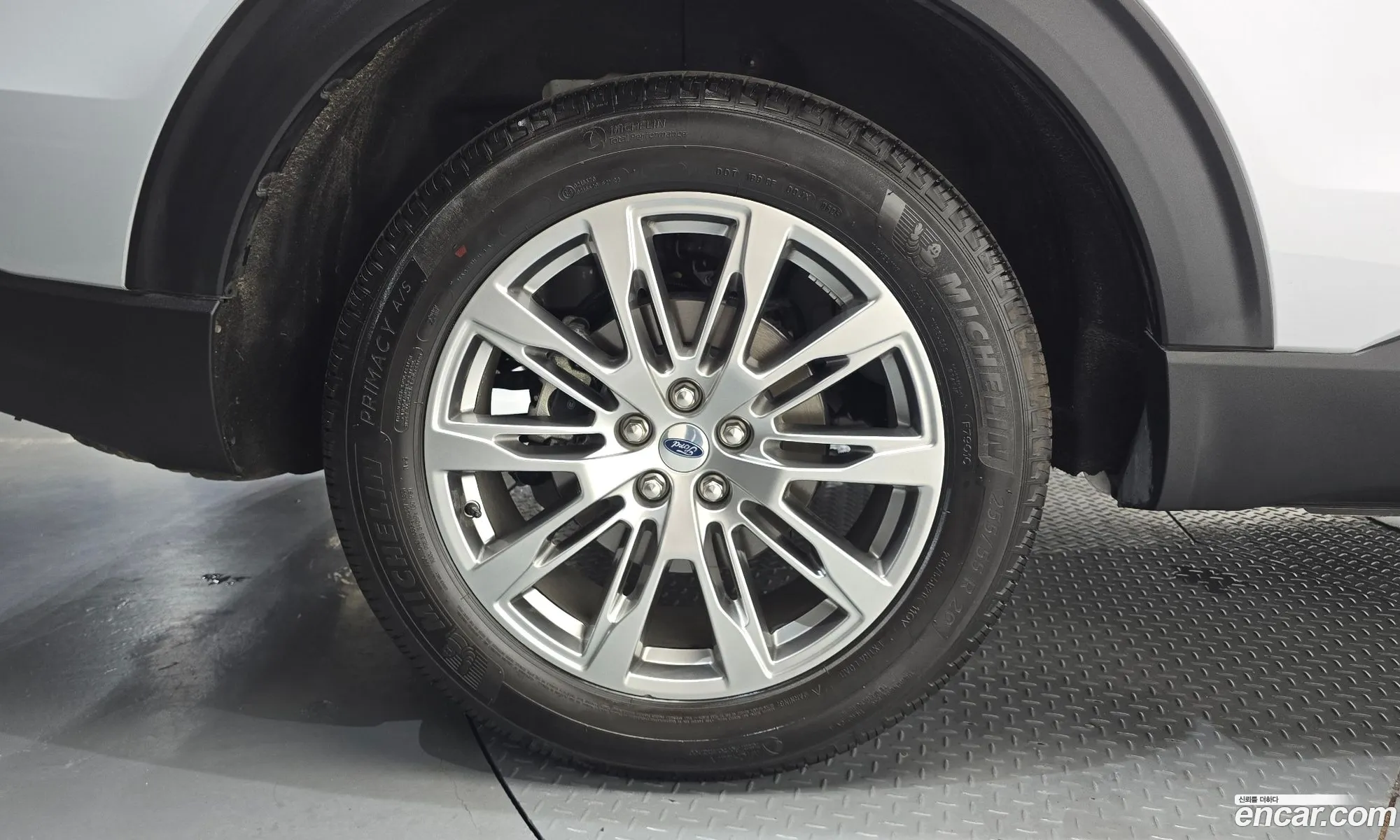 Ford Explorer 6th Gen 2025 1FMUK8HH6SGB82183 — 8