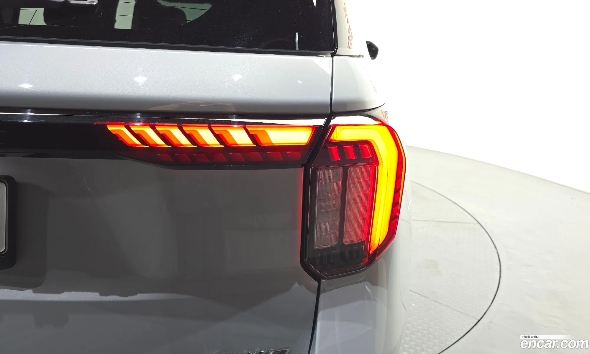 Ford Explorer 6th Gen 2025 1FMUK8HH6SGB82183 — 22