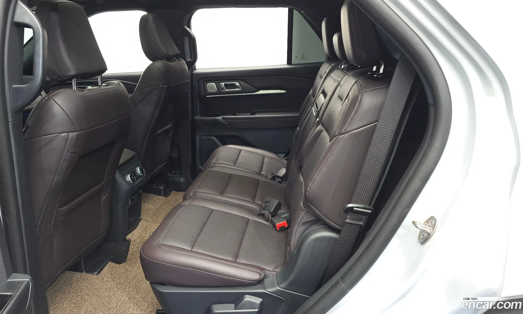 Ford Explorer 6th Gen 2025 1FMUK8HH6SGB82183 — 10