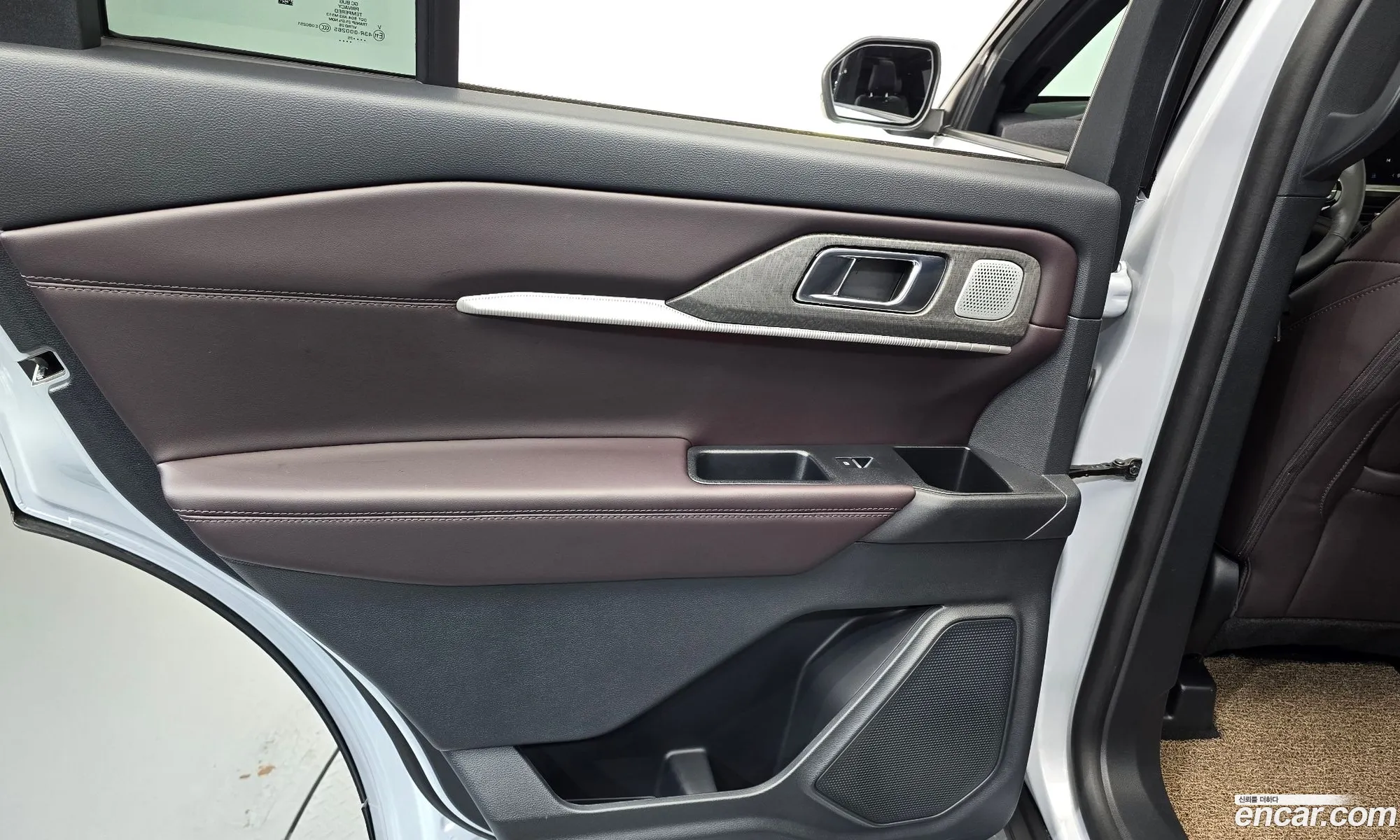 Ford Explorer 6th Gen 2025 1FMUK8HH6SGB82183 — 4