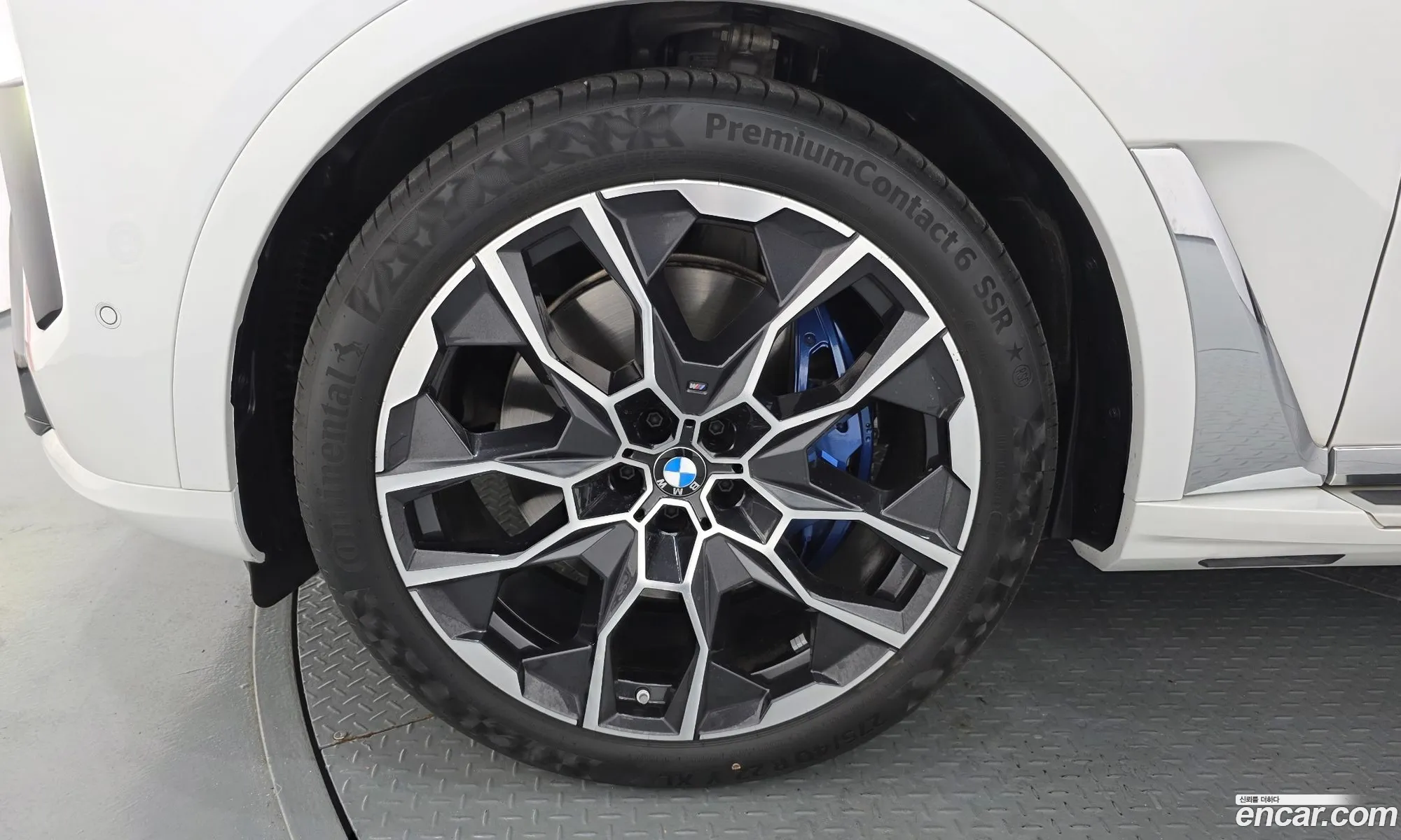 BMW X7 2025 WBA21EM03T9202454 — 34