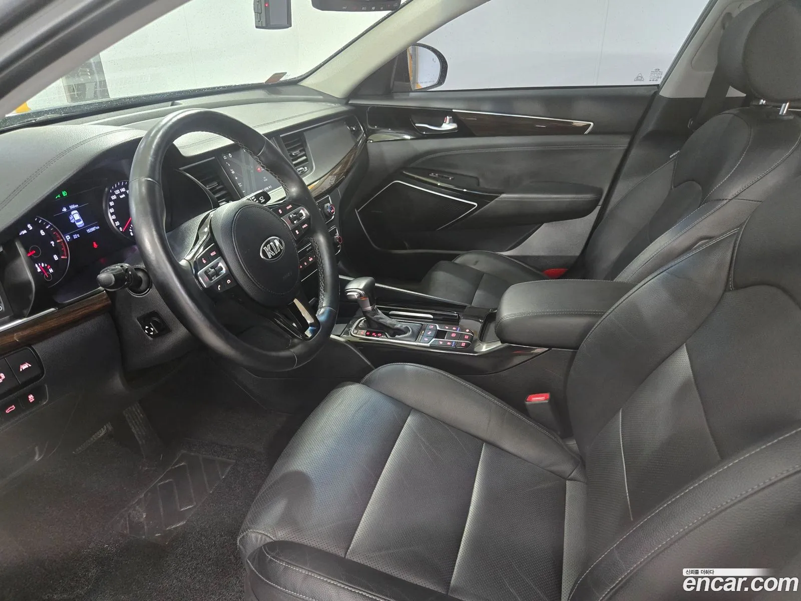 Kia K7 2019 — 11