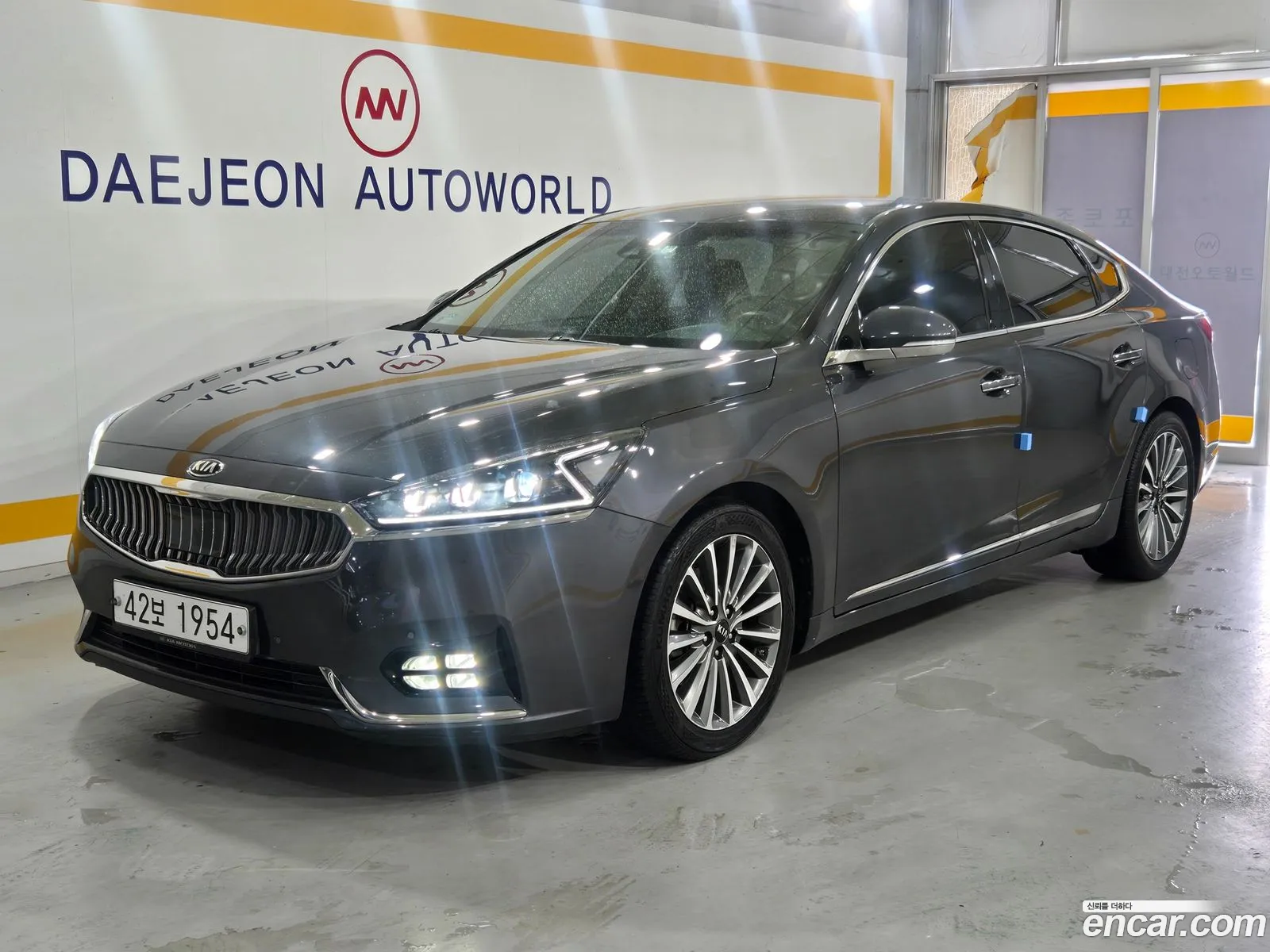 Kia K7 2019 — 3