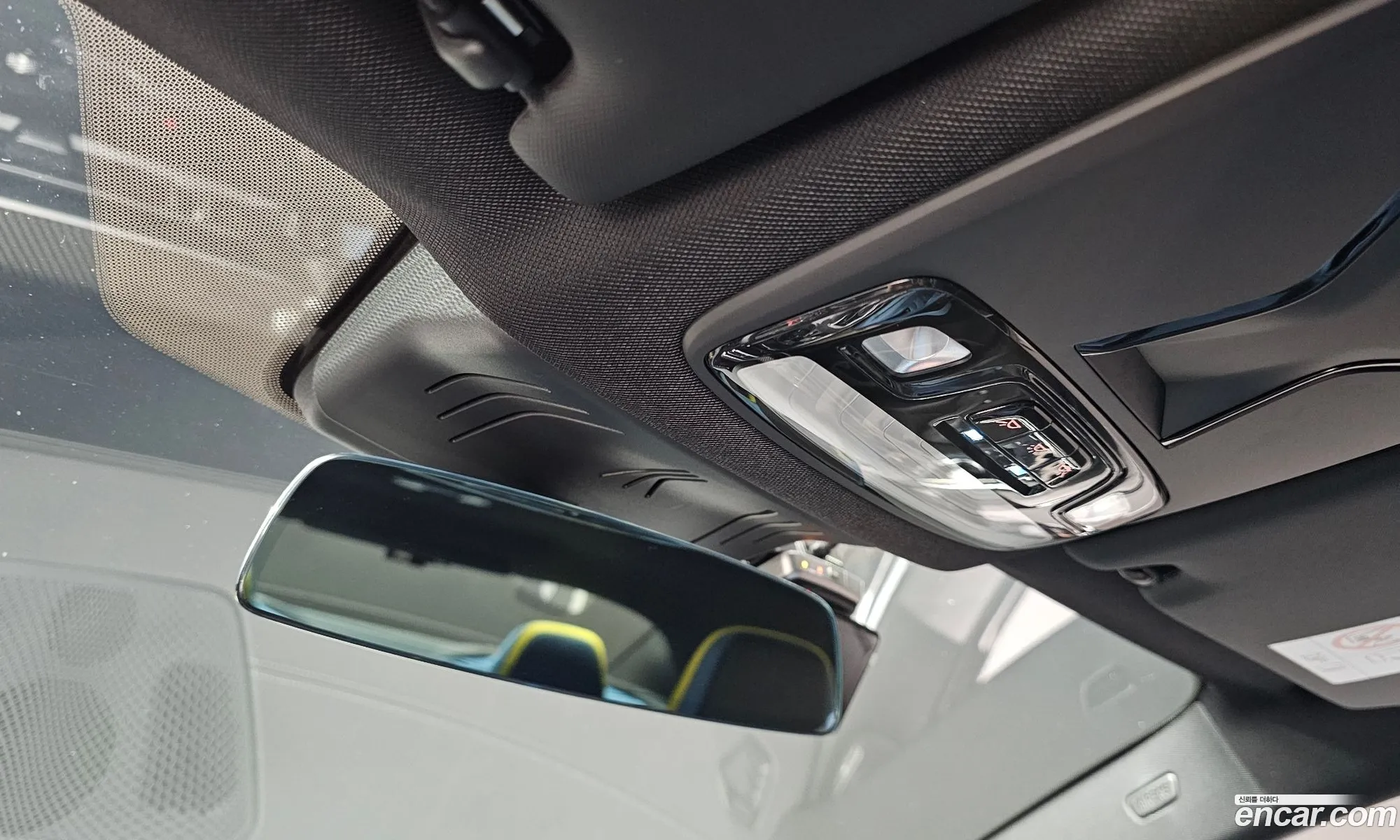 BMW M4 2024 — 18